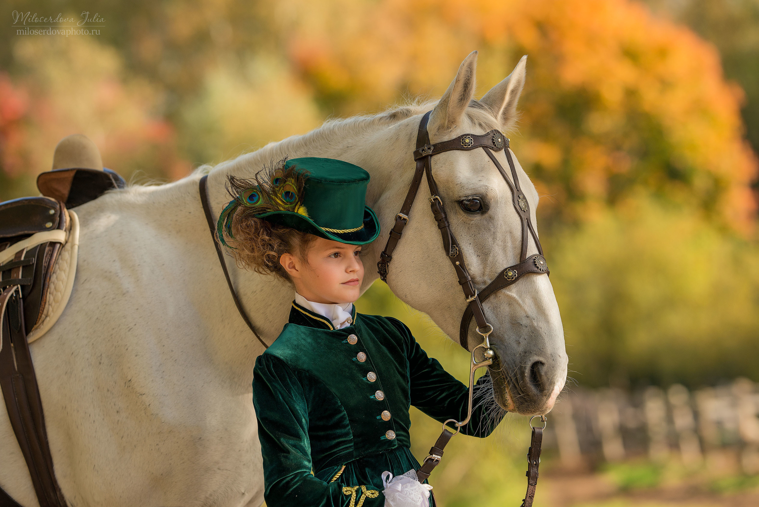 Дамская верховая езда. Фотограф Юлия Милосердова
