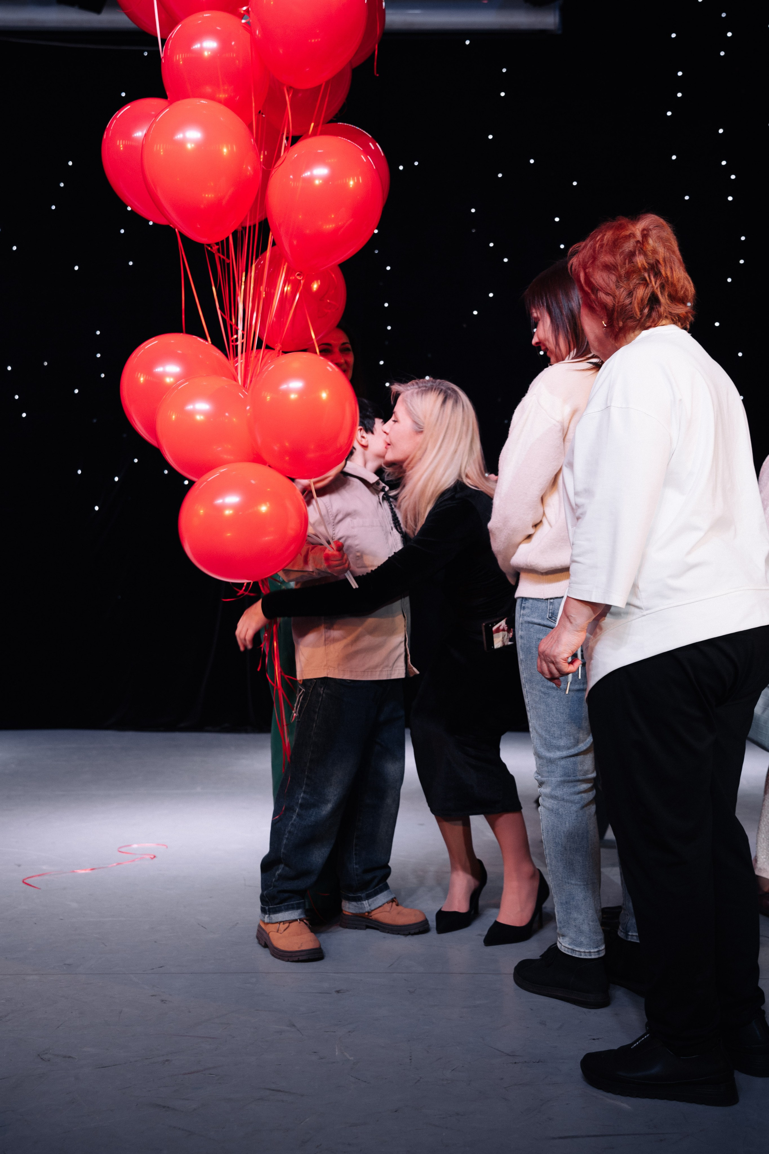 Благотворительный концерт в помощь Артему Сардаряну. Фотограф Артем Севостьянов. Профессиональная фотосъемка в Ногинске, Москве, Московской области и за границей