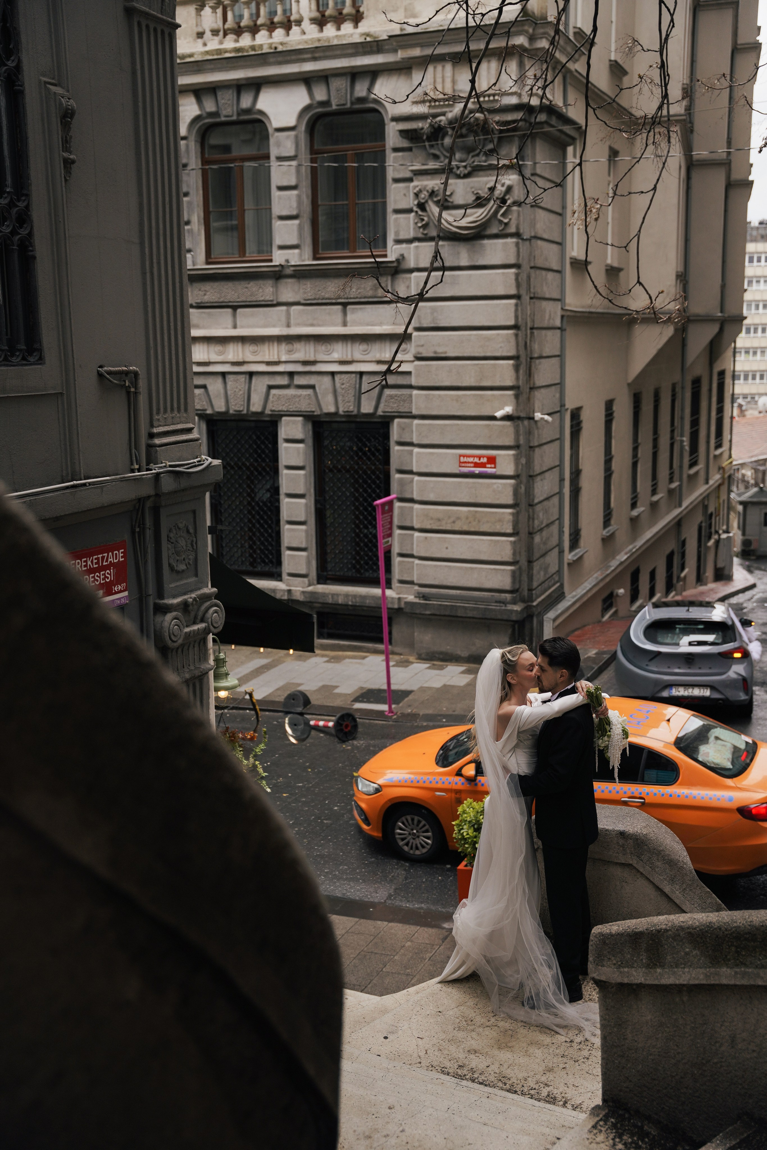 Свадебная прогулка. Lifestyle photographer Ksenia Çelikdelen