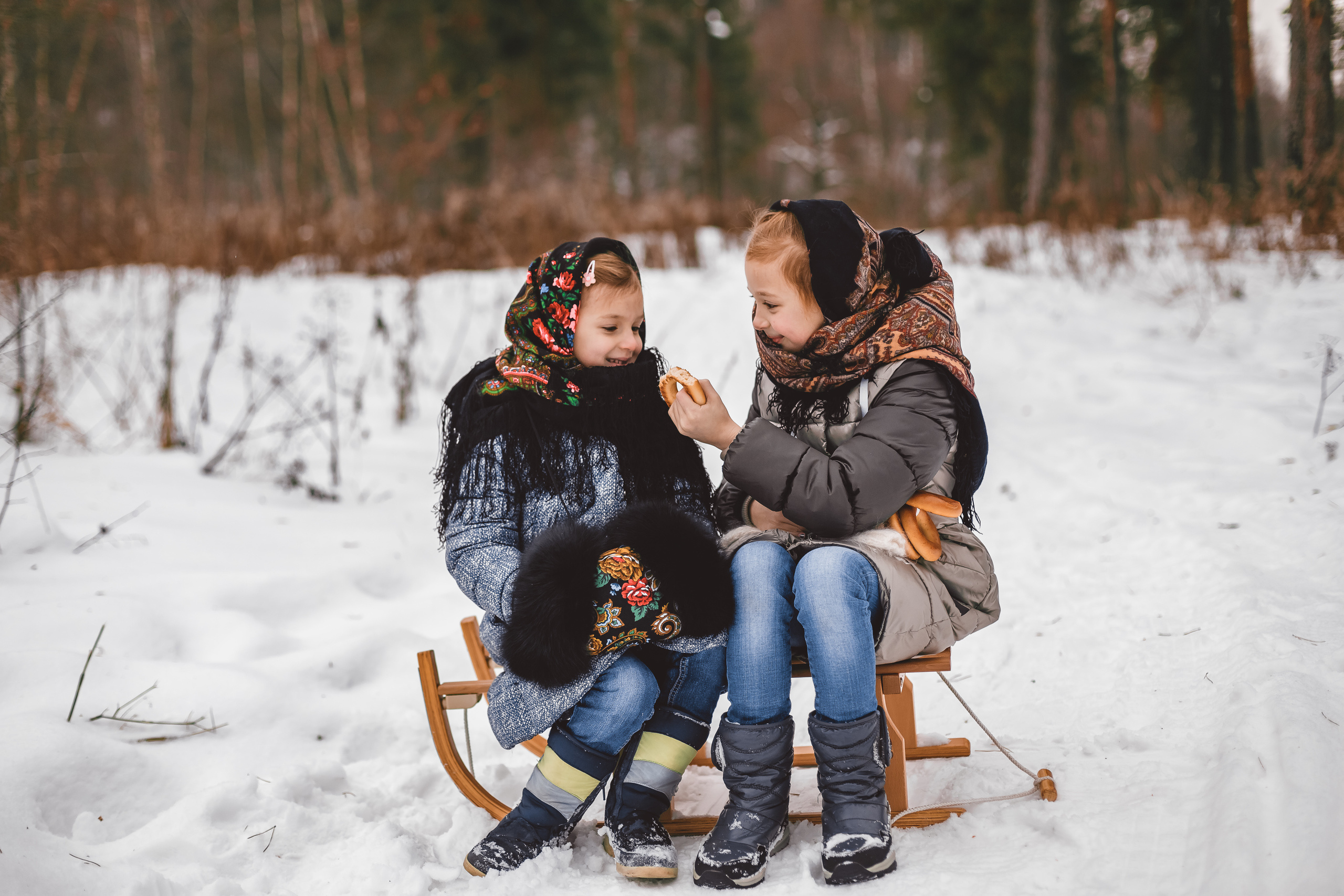 Семейная фотосессия зимой на природе