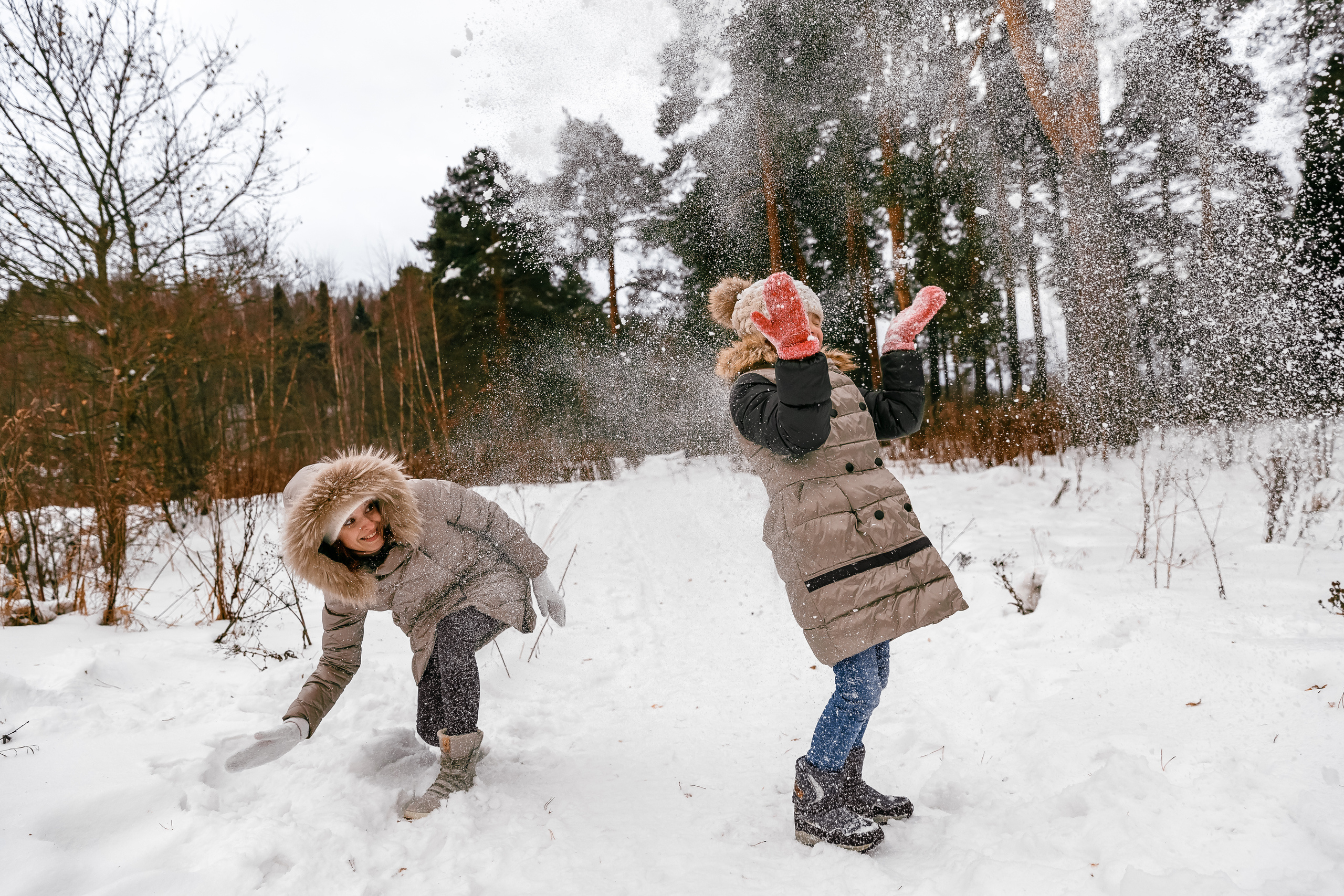 Семейная фотосессия зимой на природе