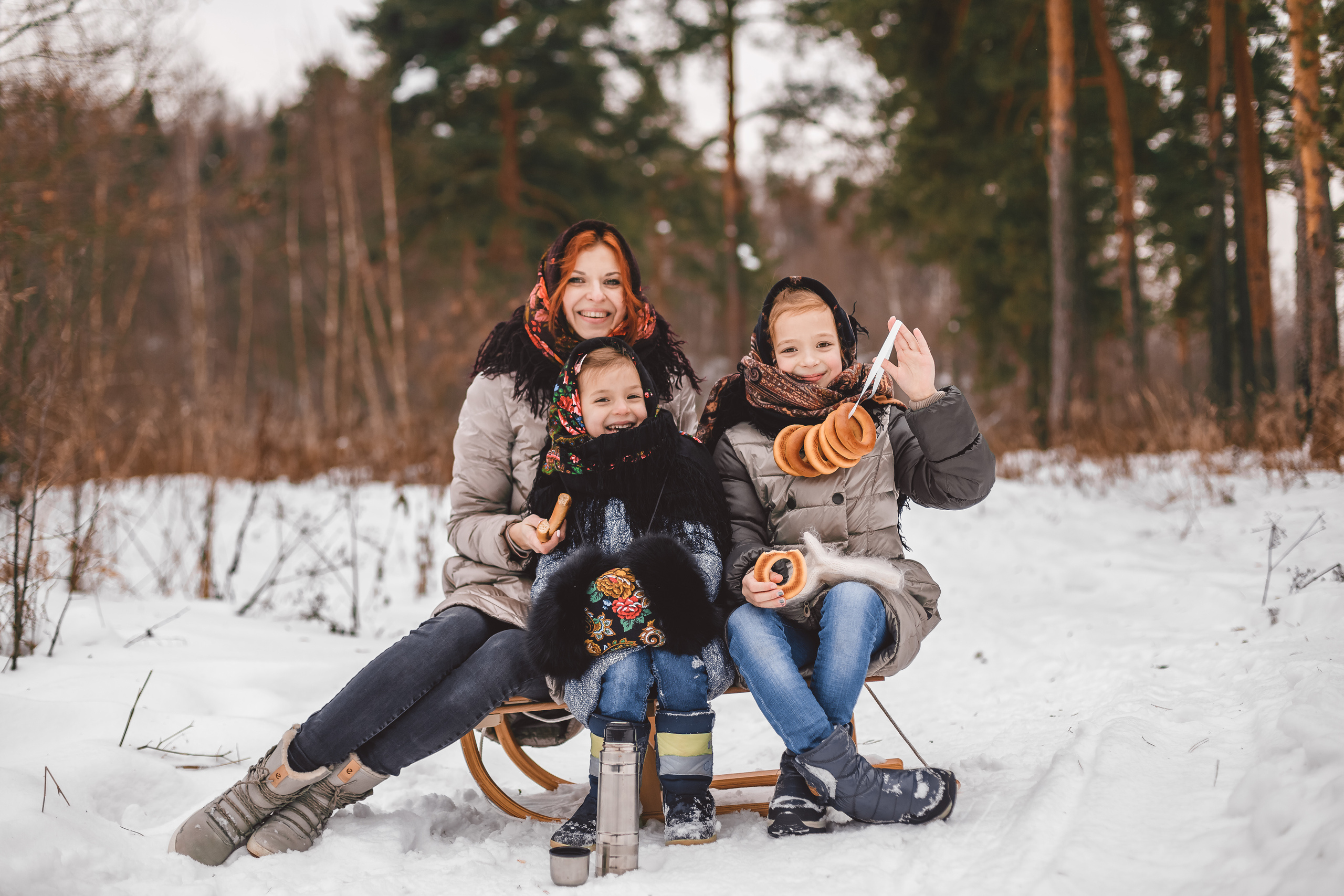 Семейная фотосессия зимой на природе