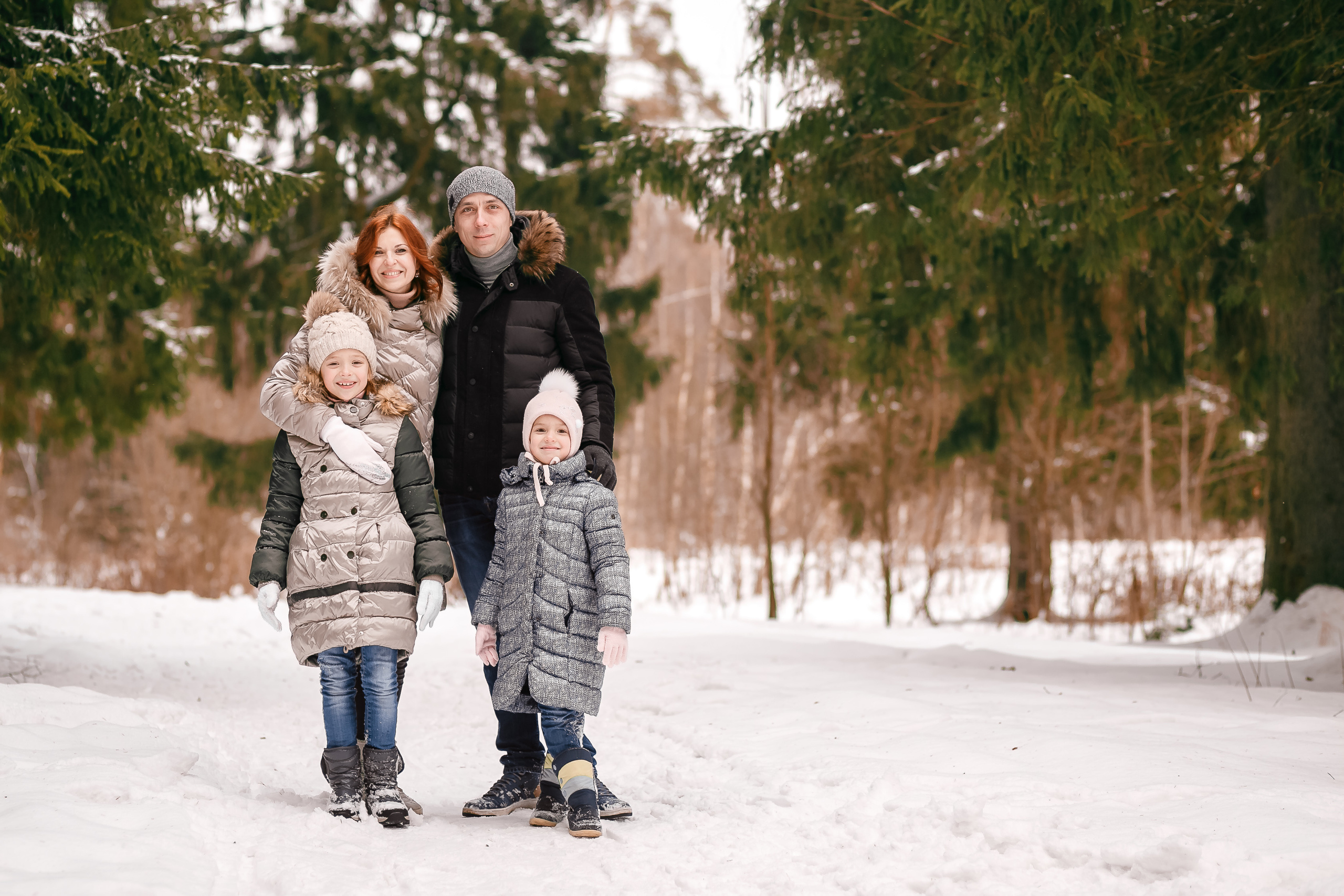 Семейная фотосессия зимой на природе