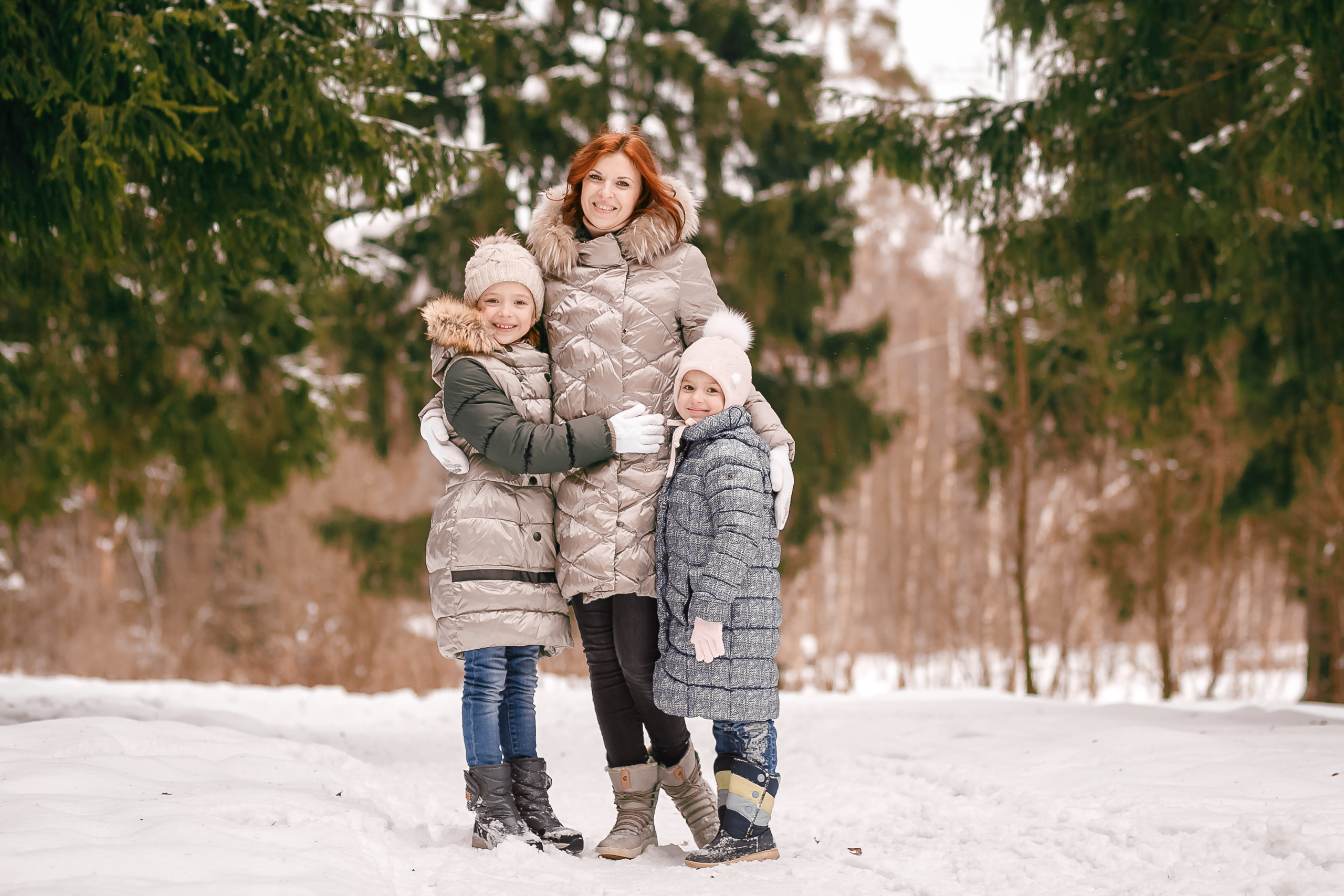 Семейная фотосессия зимой на природе