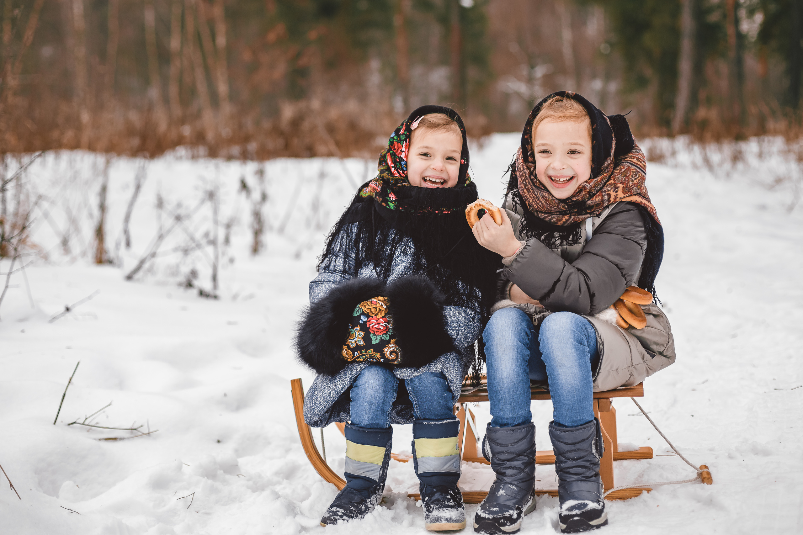 Семейная фотосессия зимой на природе