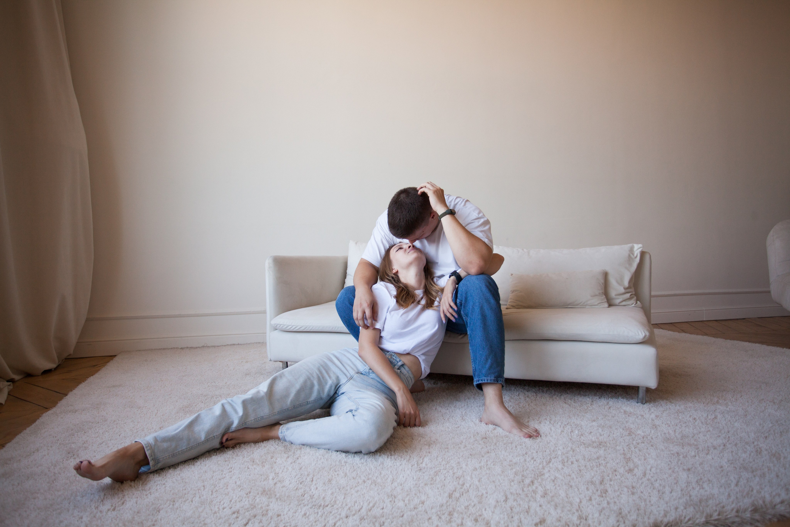 Женя и Кристина минимализм. Семейный и детский фотограф в Краснодаре Брусилова Марина