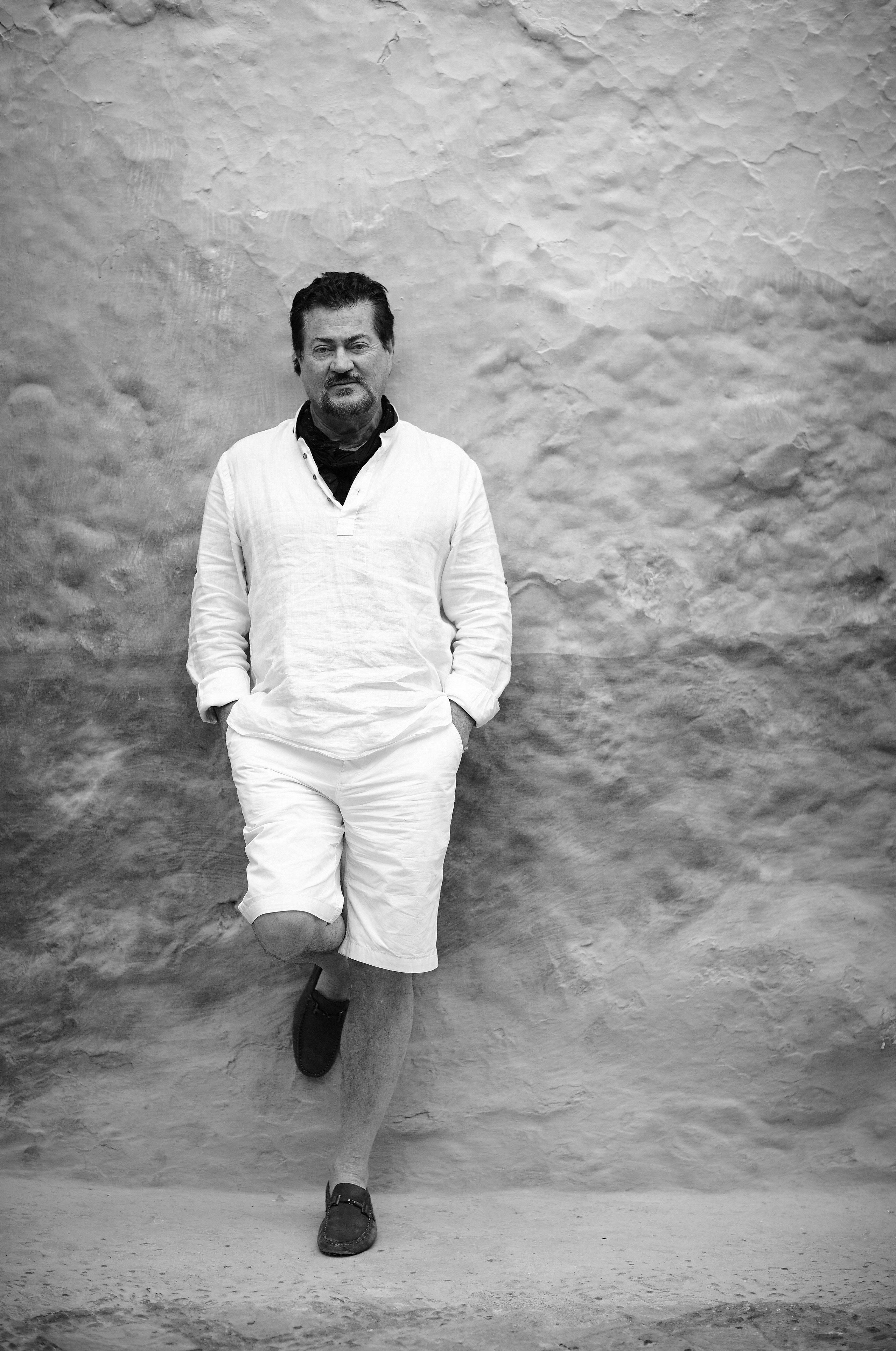 Ginnes Serran-Pagan. Художник. Скульптор. Поэт. Философ. Фотографирую масштабные события, людей и их истории по всему миру. Константин Трубников