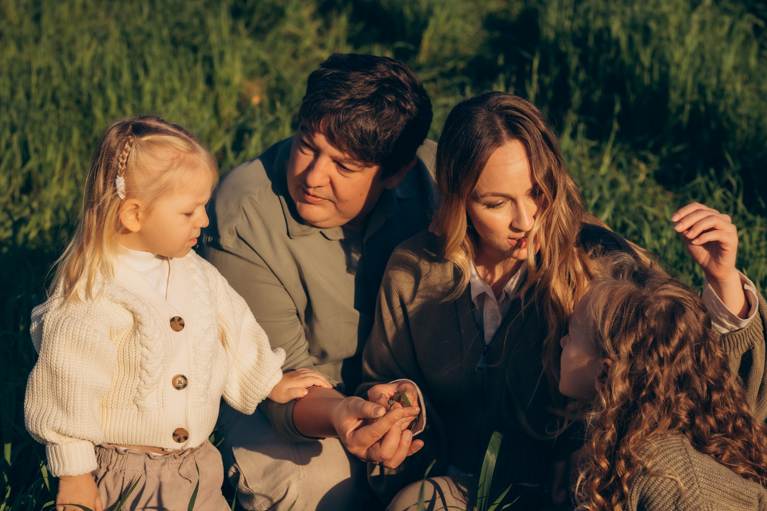 A warm afternoon in the field, just us and the time to be together. Katerina Nord | Wedding and Couple Photographer in Germany and Europe