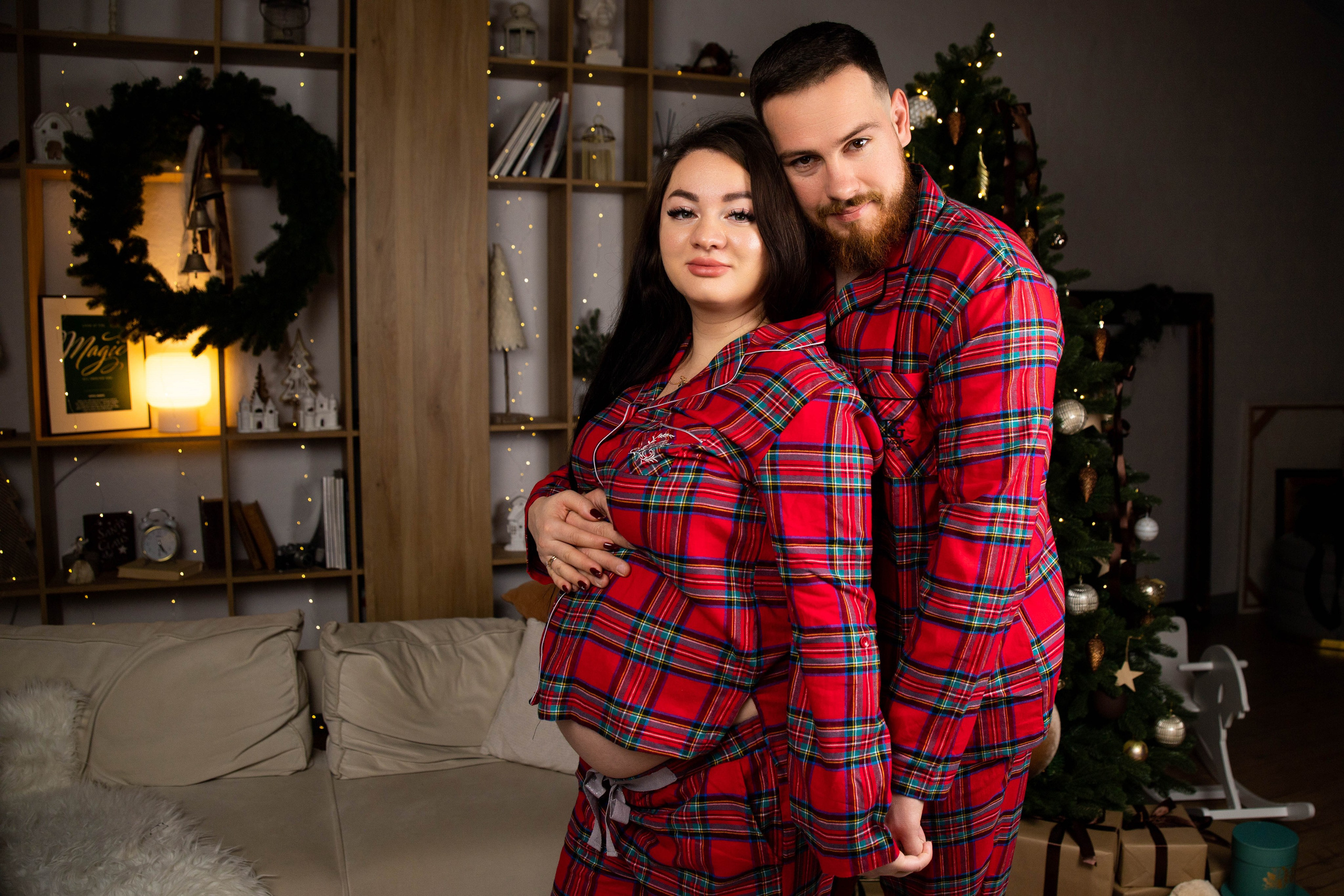 Фотосессия семейная «Новый год c пушистиком». Фотограф в Крыму Татьяна Барицкая ЕНОТИКА