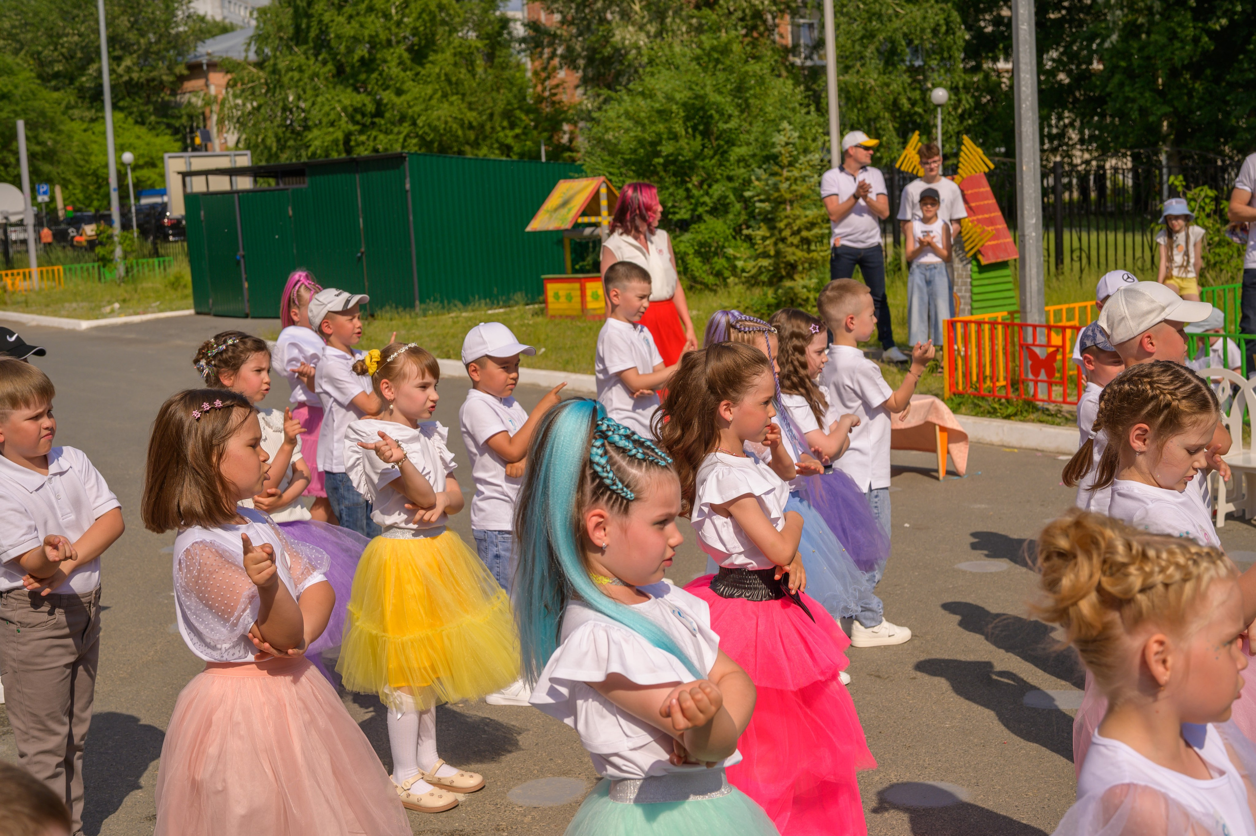 Репортаж выпускного группа «Фантазёры» 3 садик. Фотограф новорожденных, семейный детский в Тюмени Татьяна Морозова