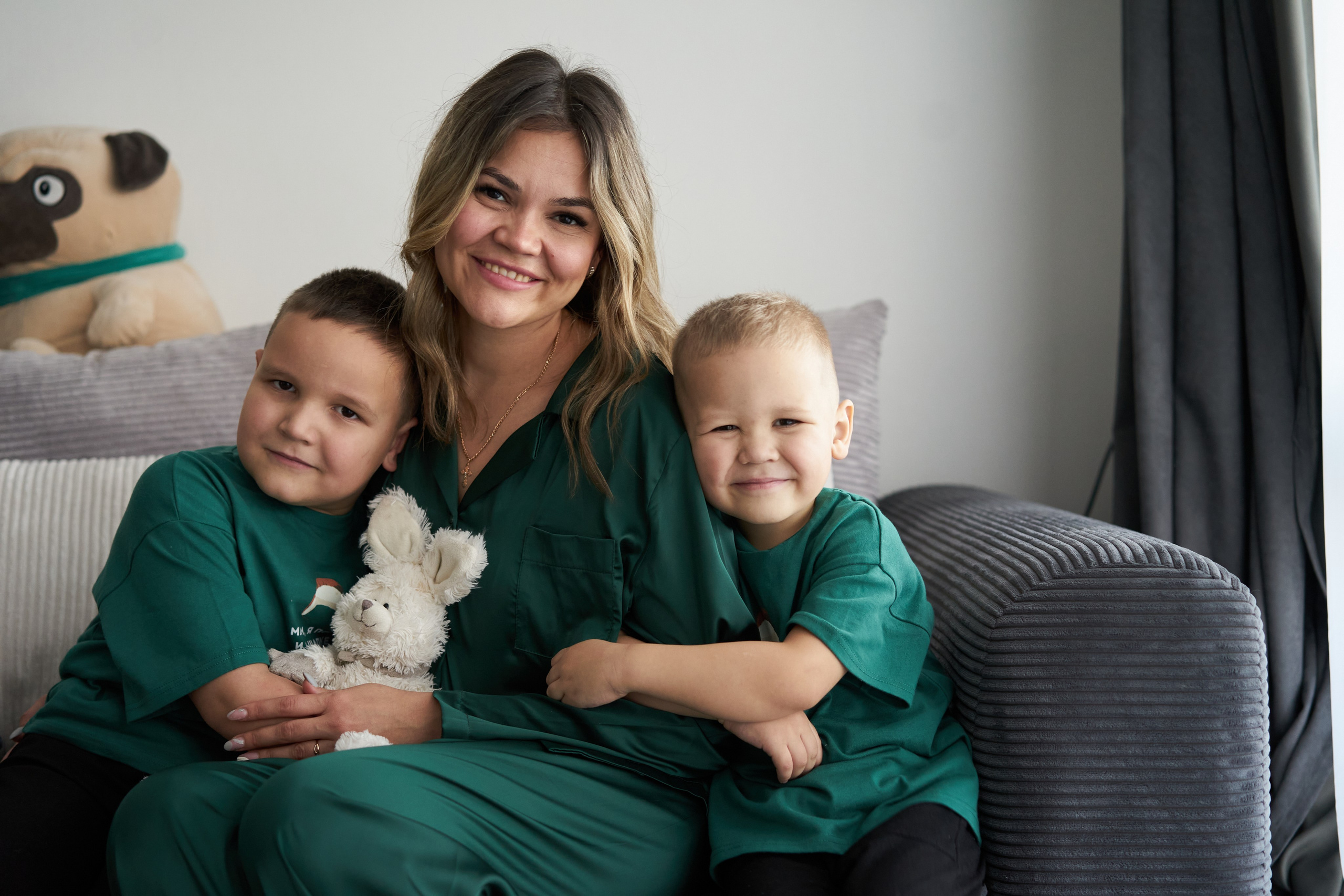 Семейная фотосессия дома. Фотограф Екатеринбург Кокшарова Александра