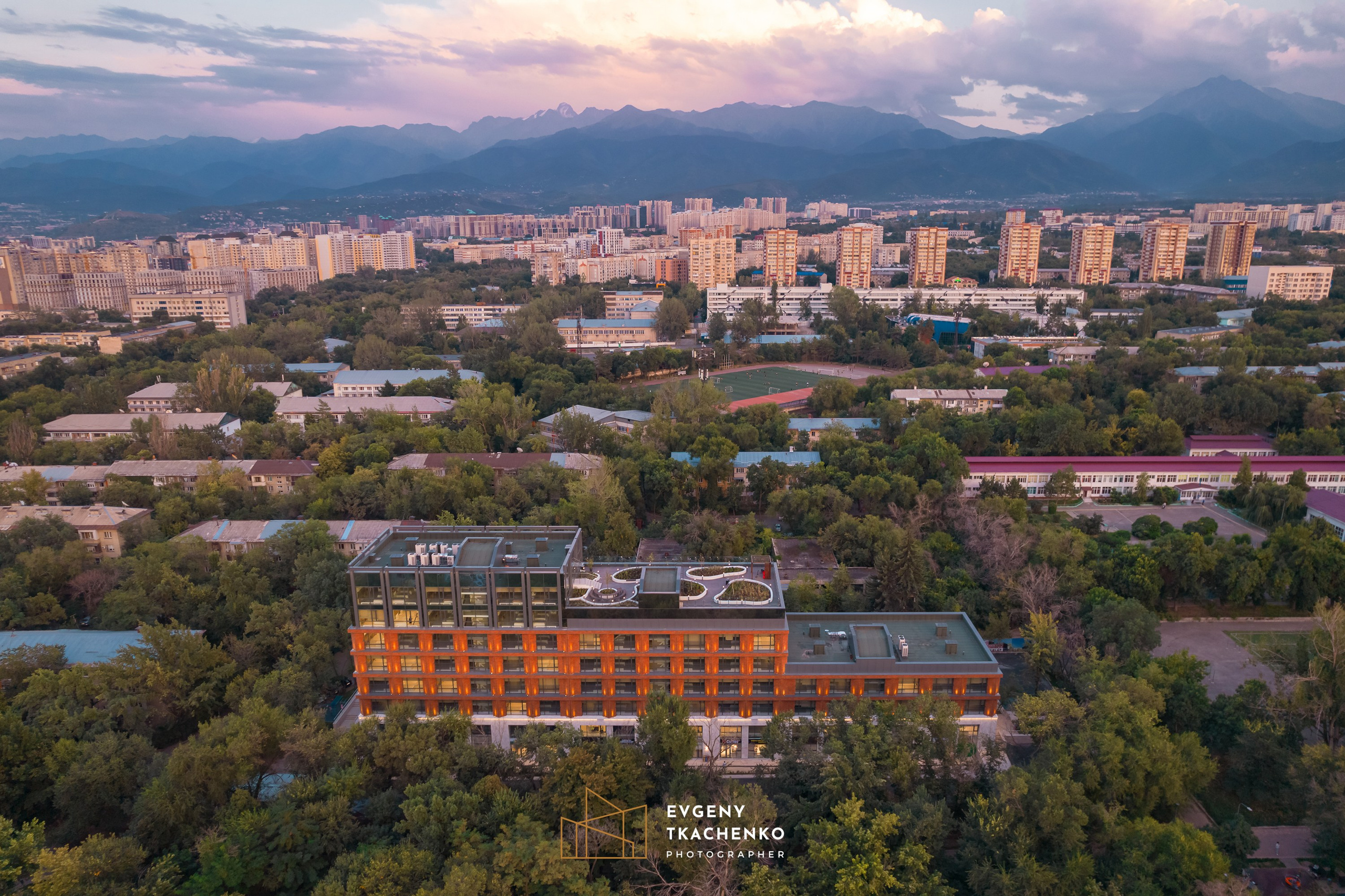 Общежитие университета NarXoz в Алматы. Архитектурный и интерьерный фотограф в Казахстане