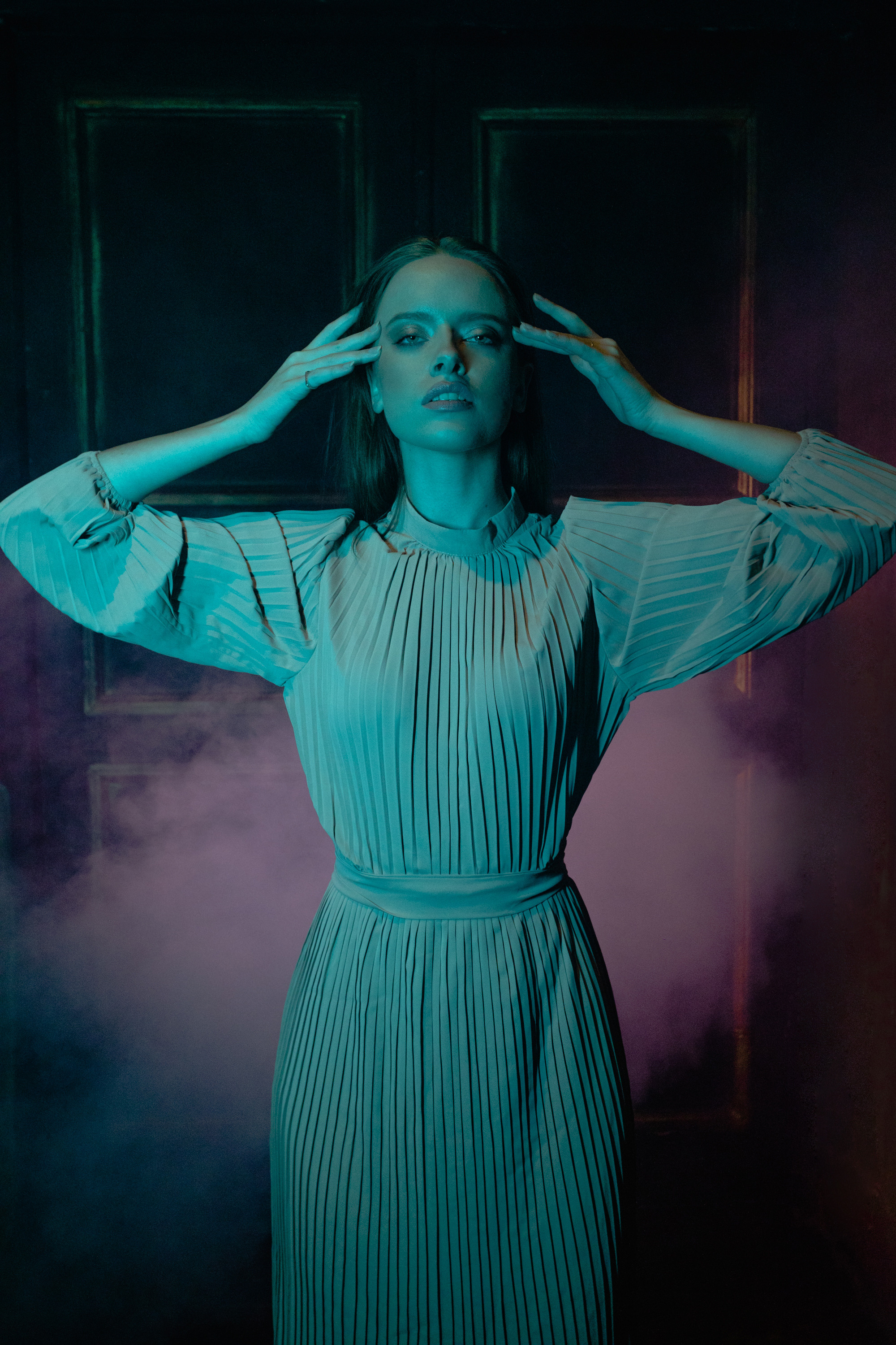 Мистическая комната. Портретный фотограф Лакшин Денис. Истории через фотографию