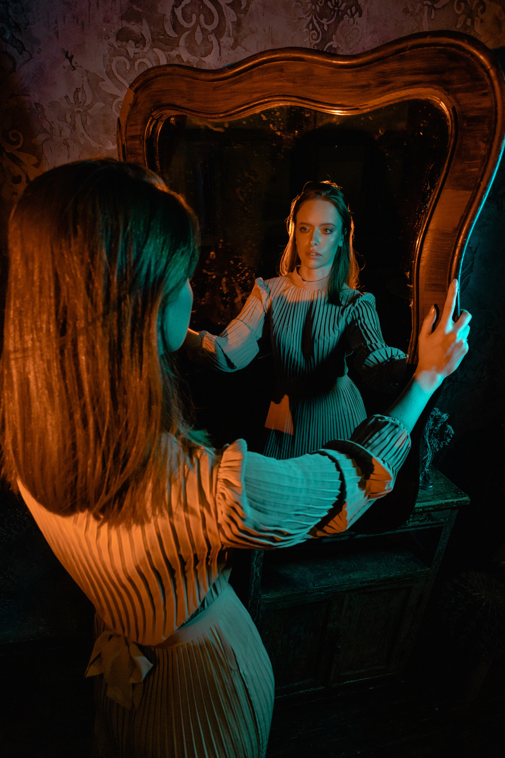 Мистическая комната. Портретный фотограф Лакшин Денис. Истории через фотографию