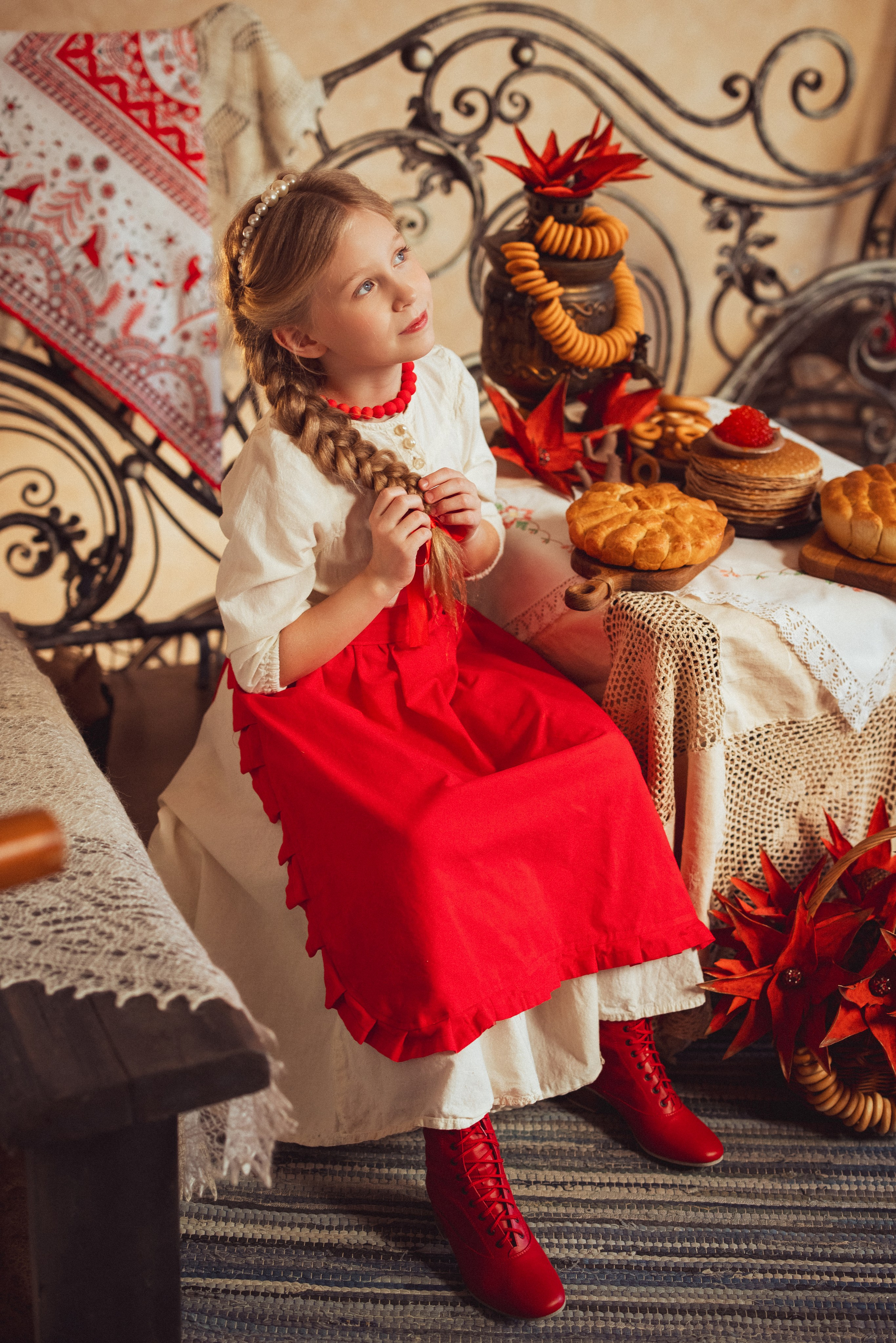 Фотосессия в русском стиле. Фотопроект"Масленица» в фотостудии Эль, город Краснодар. Семейный и детский фотограф в Краснодаре Анна Трашкова