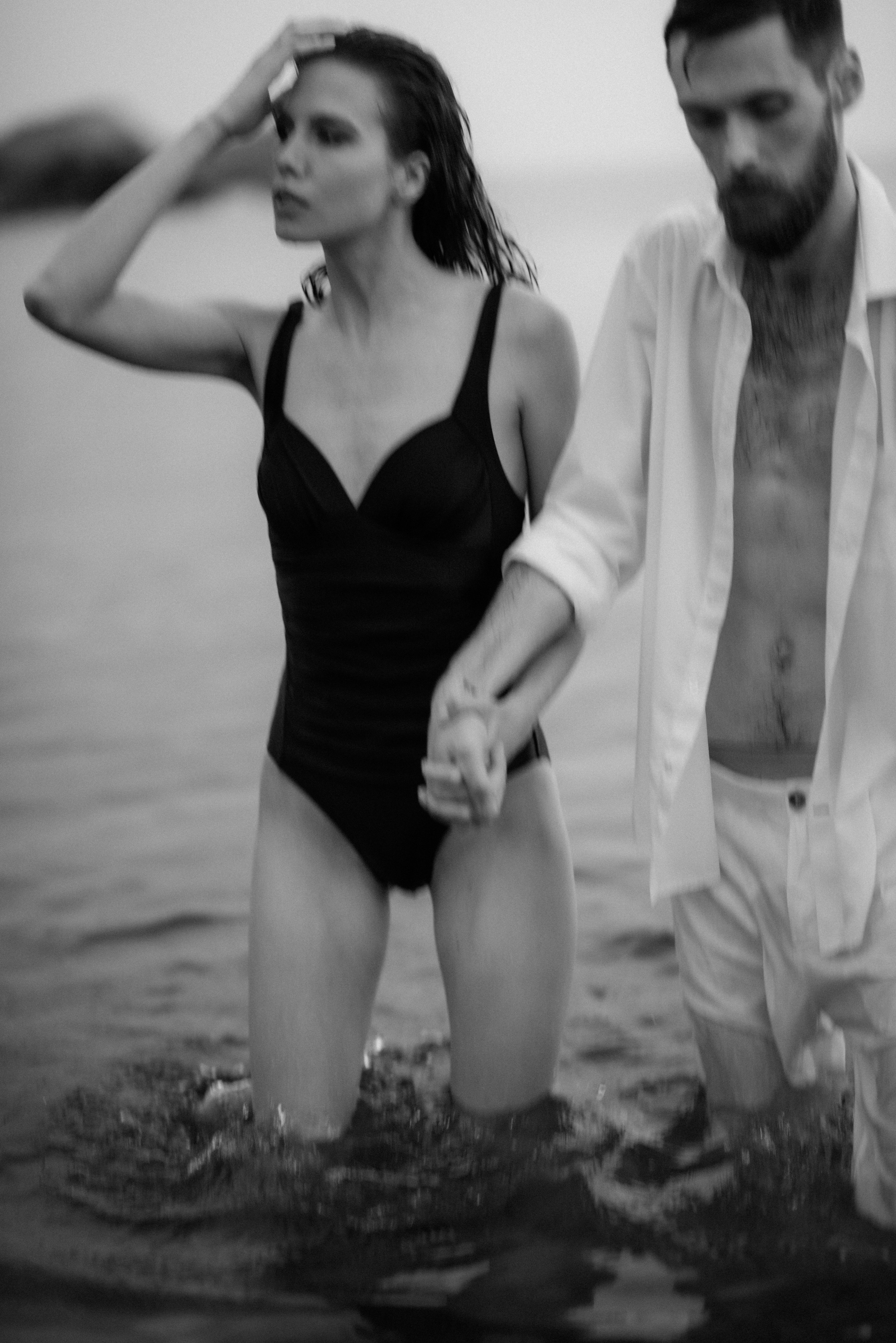 Свадебная фотосессия в Щелкино ,Бухта Космонавтов. Выездная церемония на берегу моря Крым. Свадебный и семейный фотограф и видеограф, Крым, Москва, Санкт -Петербург