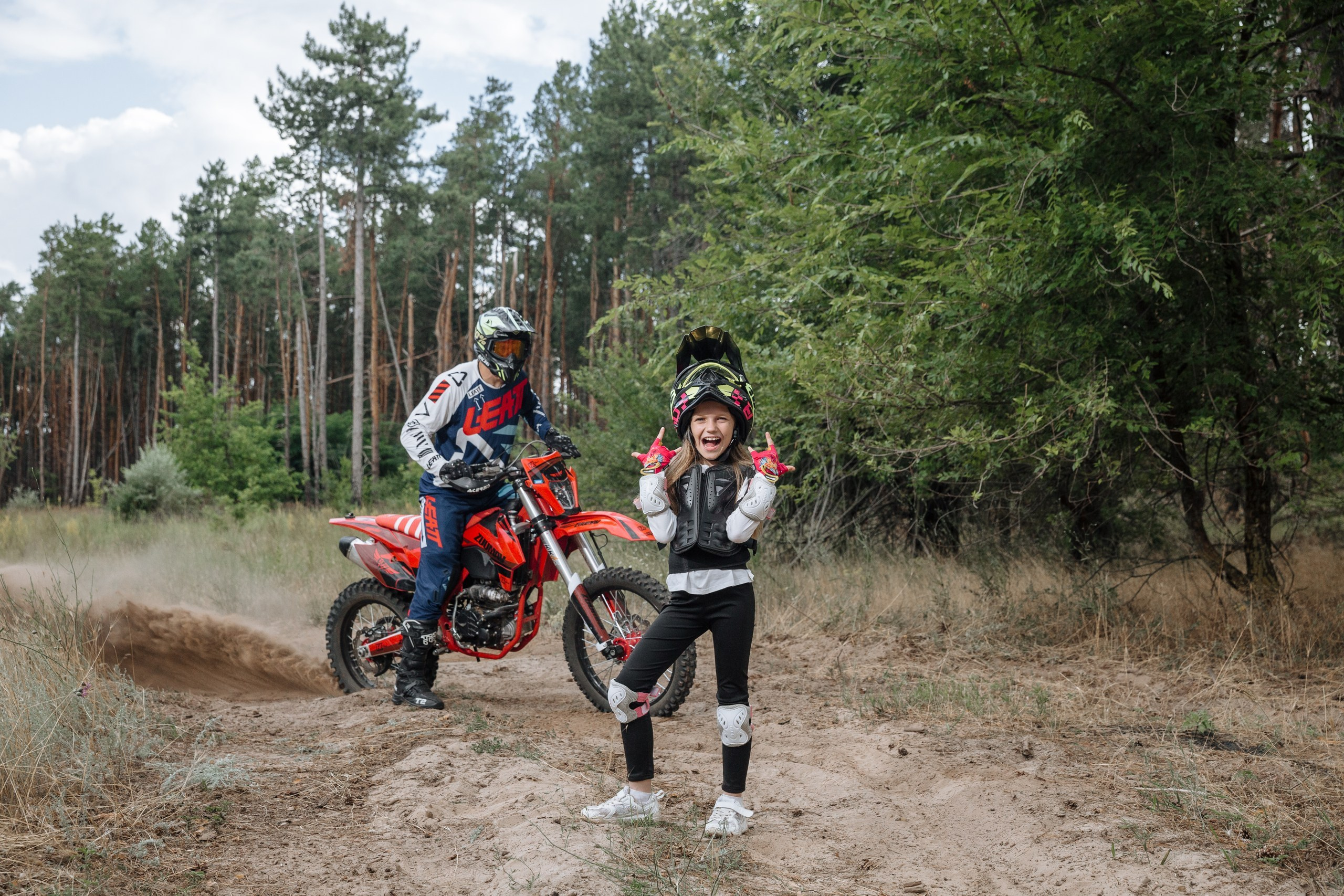 Папа, дочка и два эндуро. Профессиональный фотограф в Волгодонске и Ростове Владимир Казак