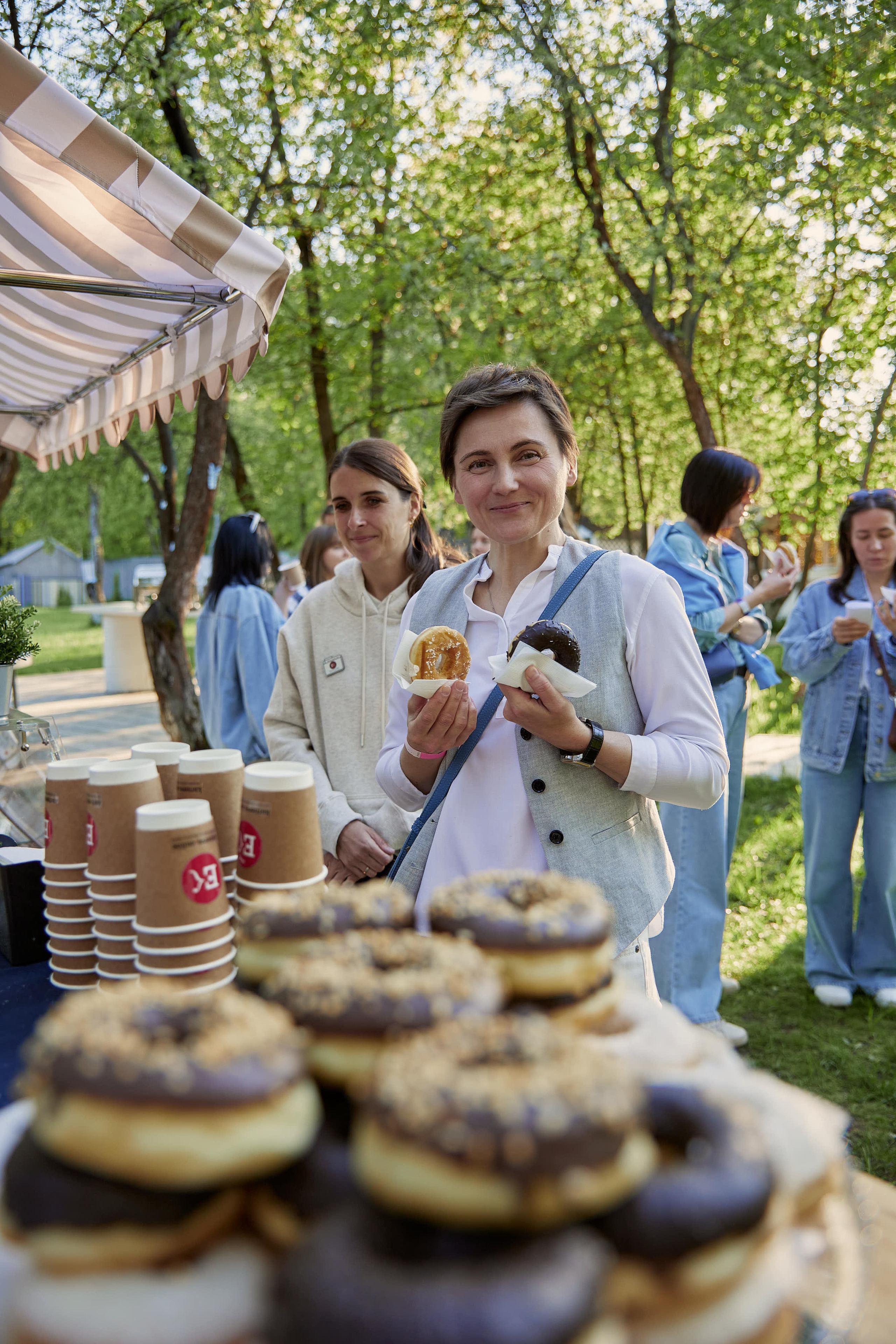 Выпускной Karneeva.online 2024. Репортажный и семейный фотограф Ухова Наталья в Москве
