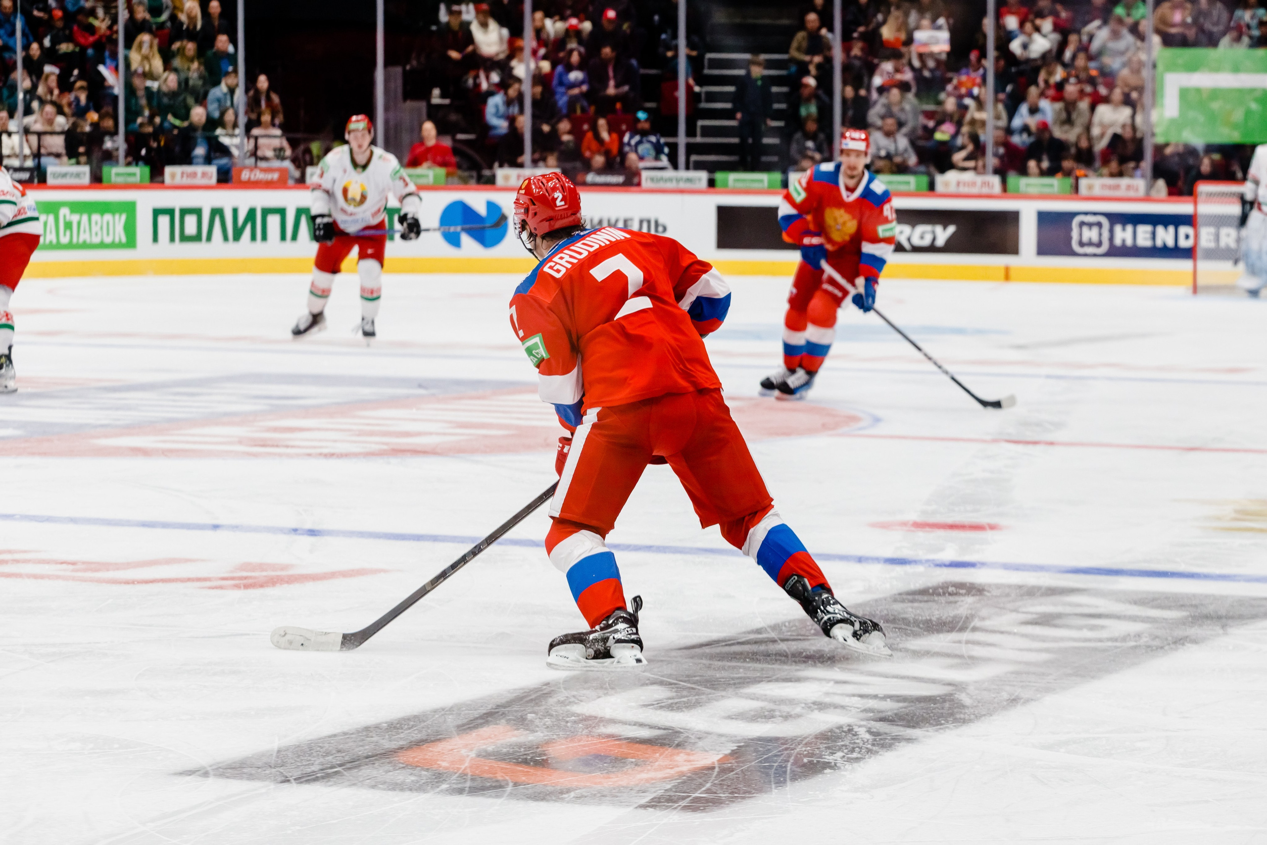 Россия — Беларусь. Свадебный и репортажный фотограф в Омске. Червоткин Никита