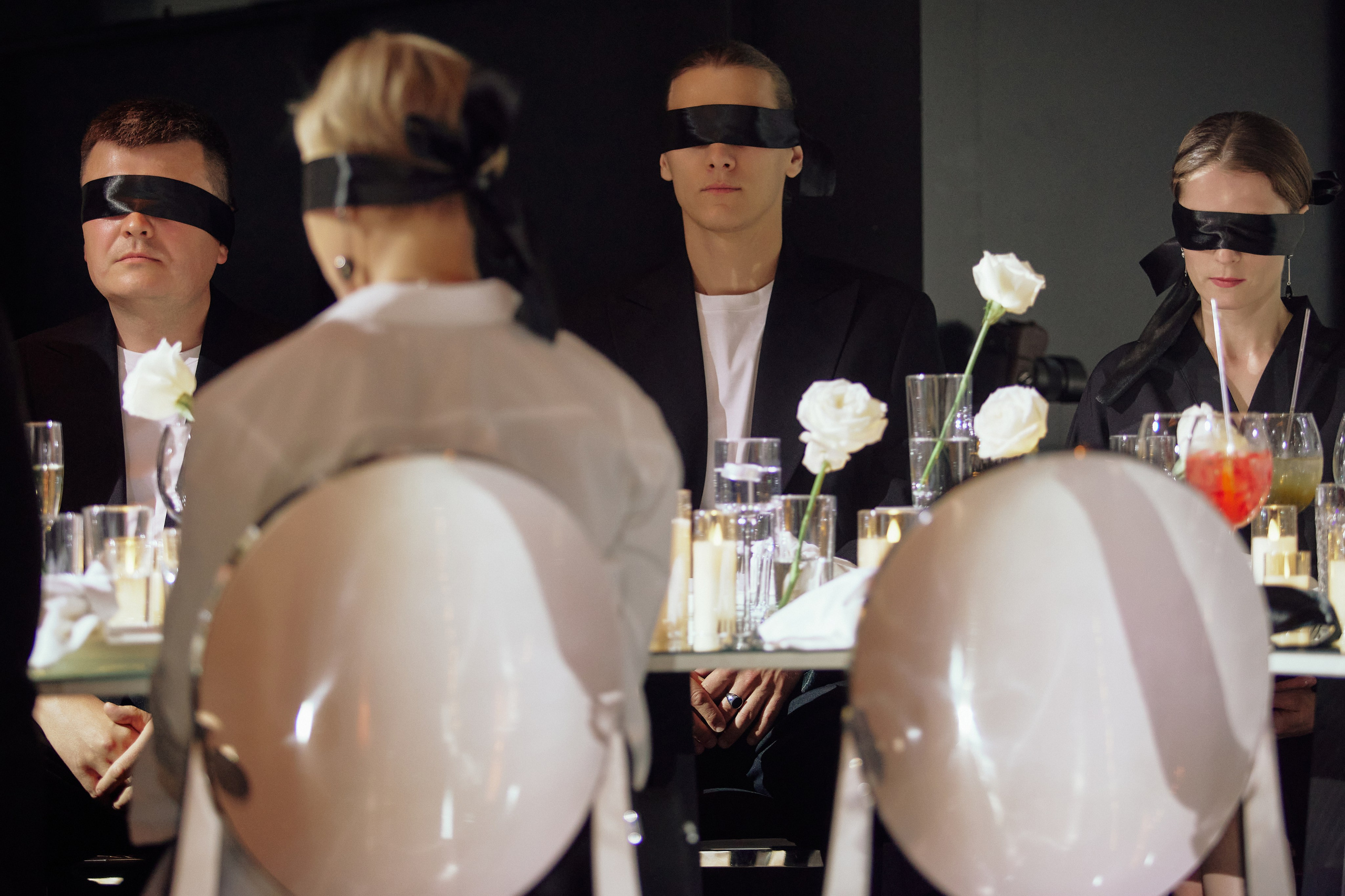 A MIRROR IS ONLY A HEART. Дмитрий Мазуркевич: Профессиональный Репортажный Фотограф