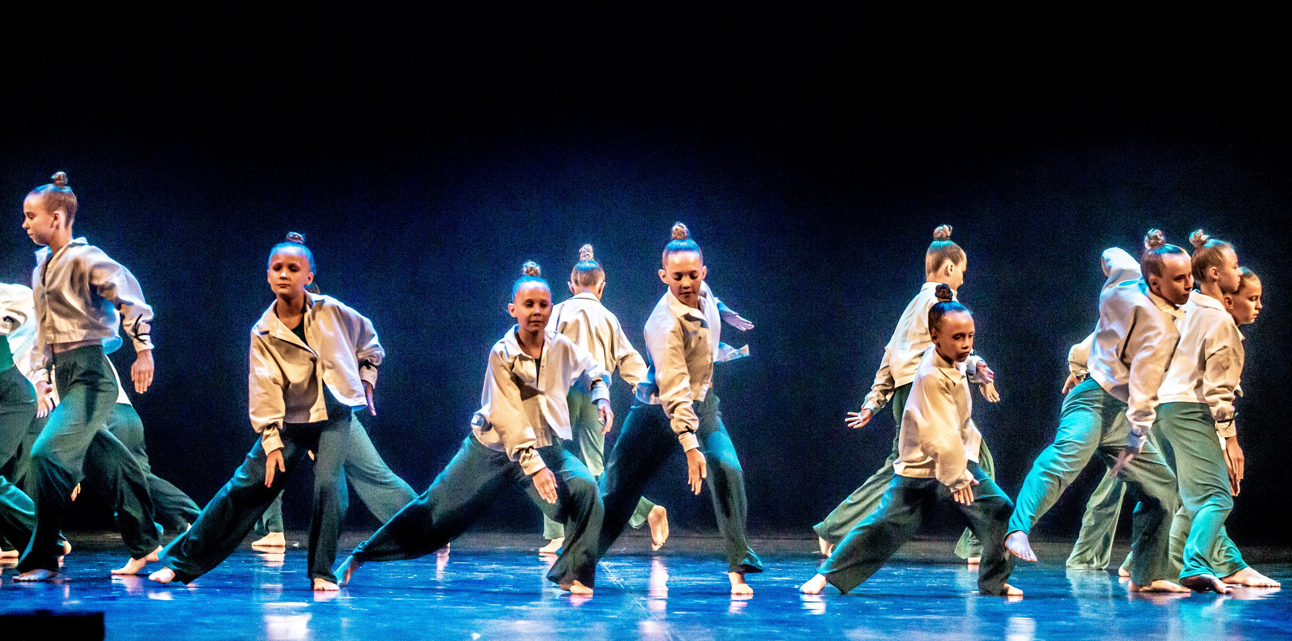 ОТЧЕТНЫЙ КОНЦЕРТ ХОРЕОГРАФИЧЕСКОЙ ШКОЛЫ НИКА. Фотограф в Сочи Юрий Шептаев