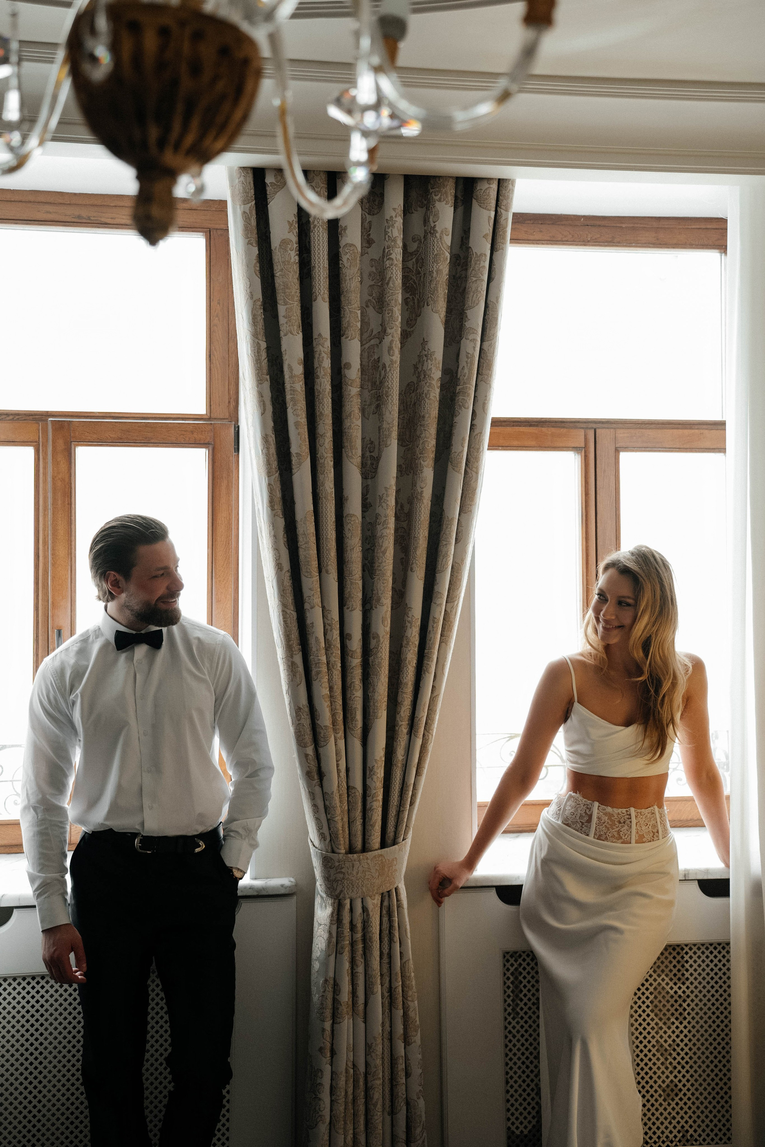 Алексей и Анастасия, творческая съемка в отеле Амбассадор. Свадебный фотограф Москва Александра Аверкова