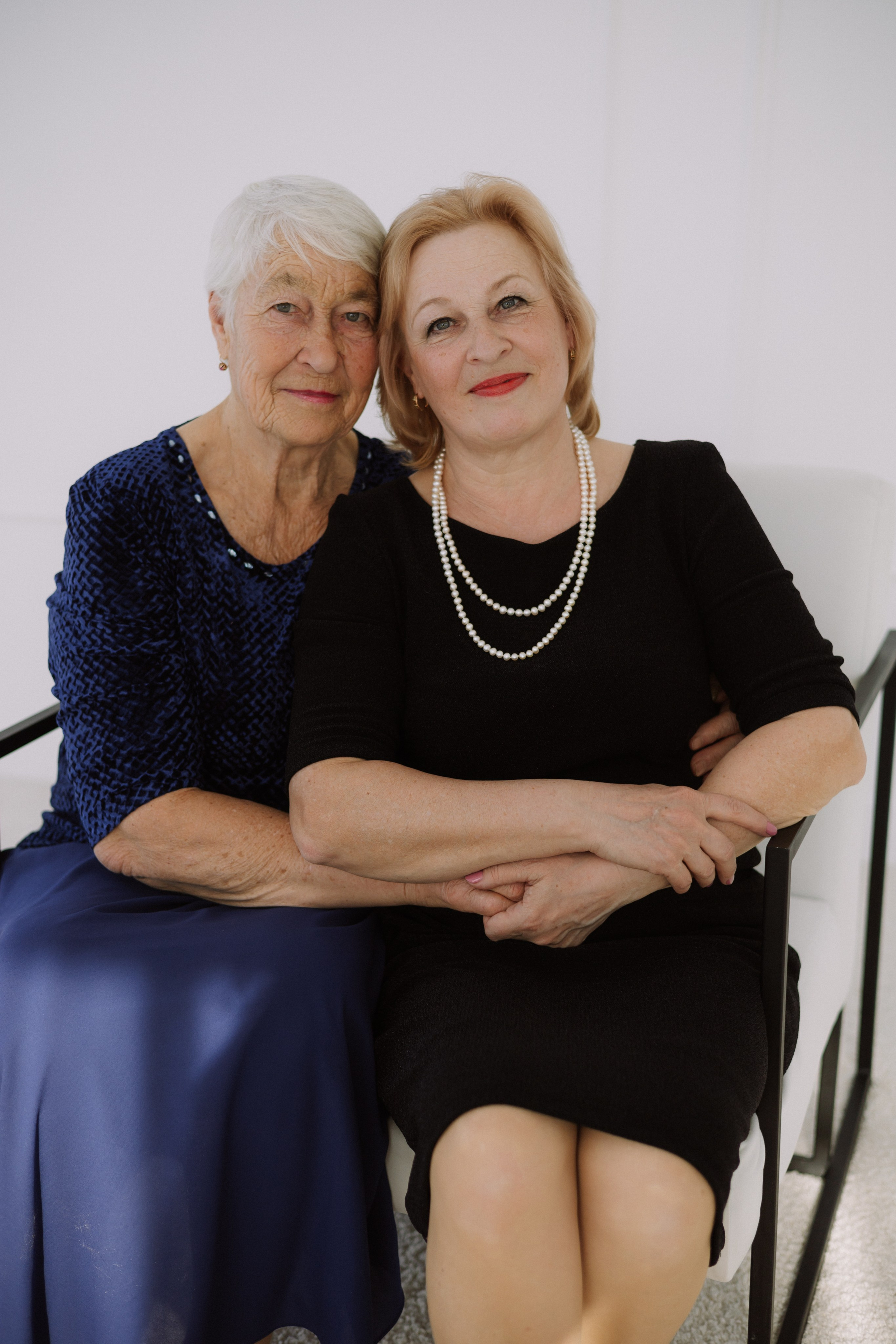 Студийная. Большая семья. Фотограф Уфа Башкирия Мухаметянова Алина. Свадебный семейный портретный