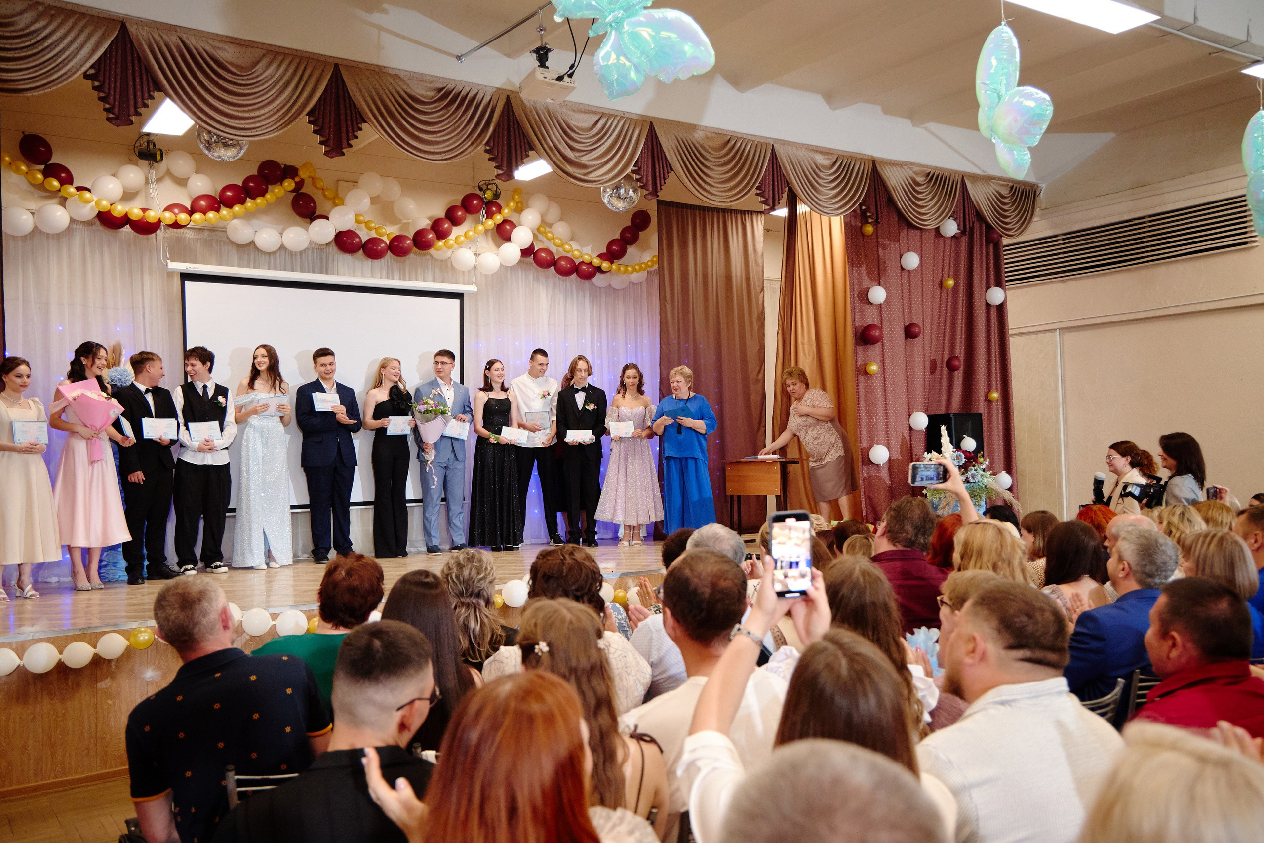 Выпускной 35 Сош. Фотограф Выпускные альбомы Таганрог Сергей Коробченко