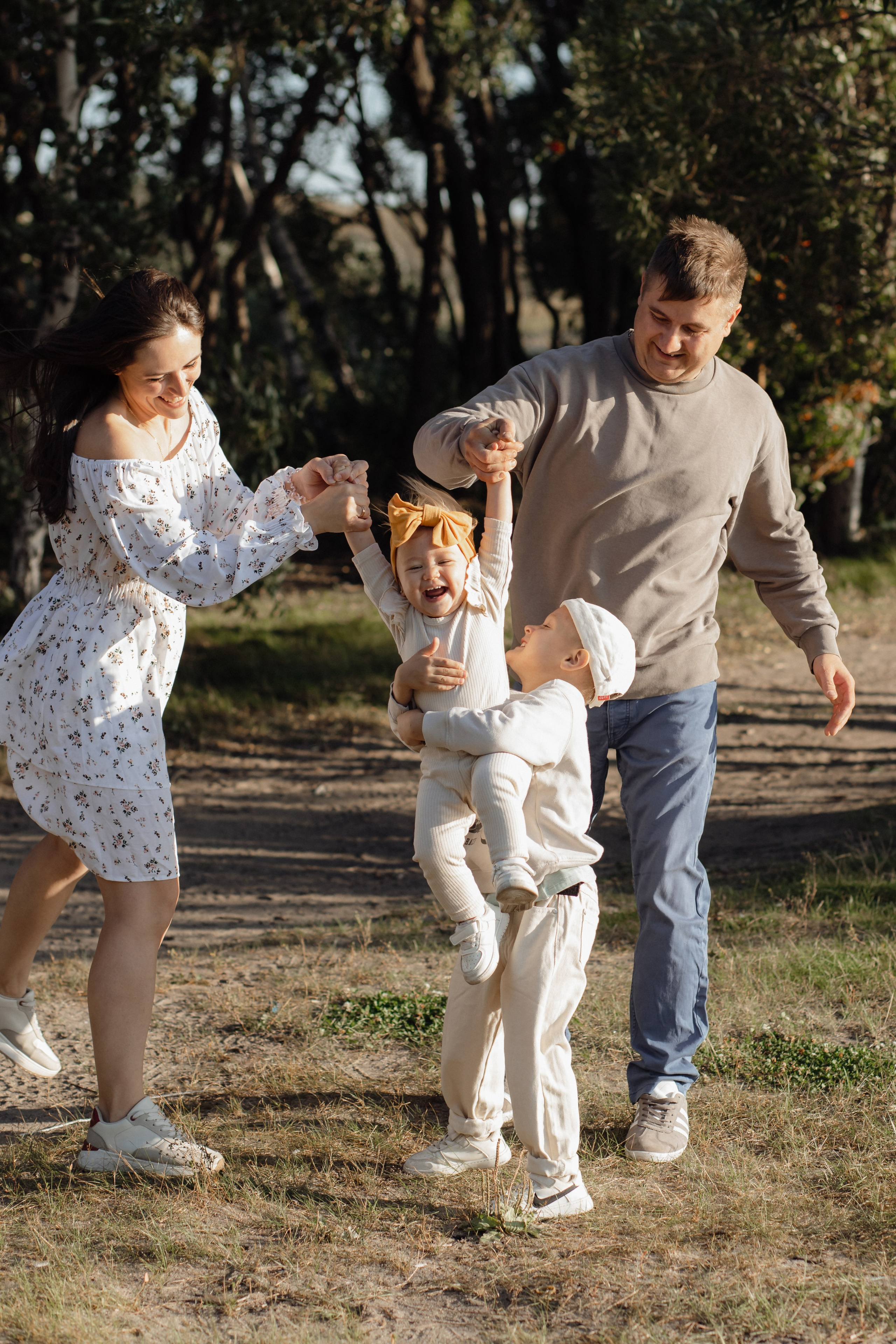 На берегу. Семейный и свадебный фотограф в Челябинске Мария Леонтьева
