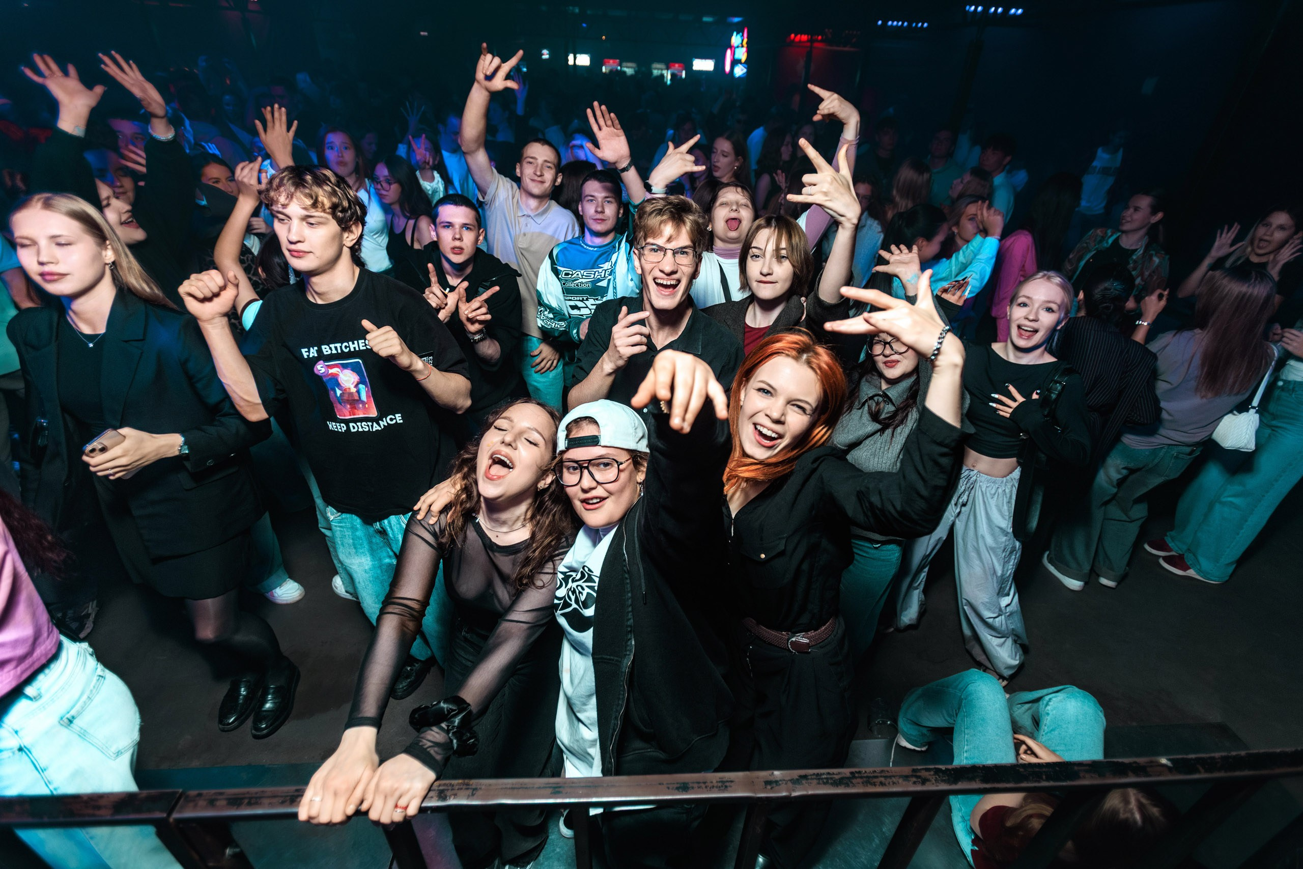 День первокурсника | Свобода. Репортажный фотограф Екатеринбург | Яркий, качественный репортаж | Концерты, клубы, репортаж, праздники, корпоративы