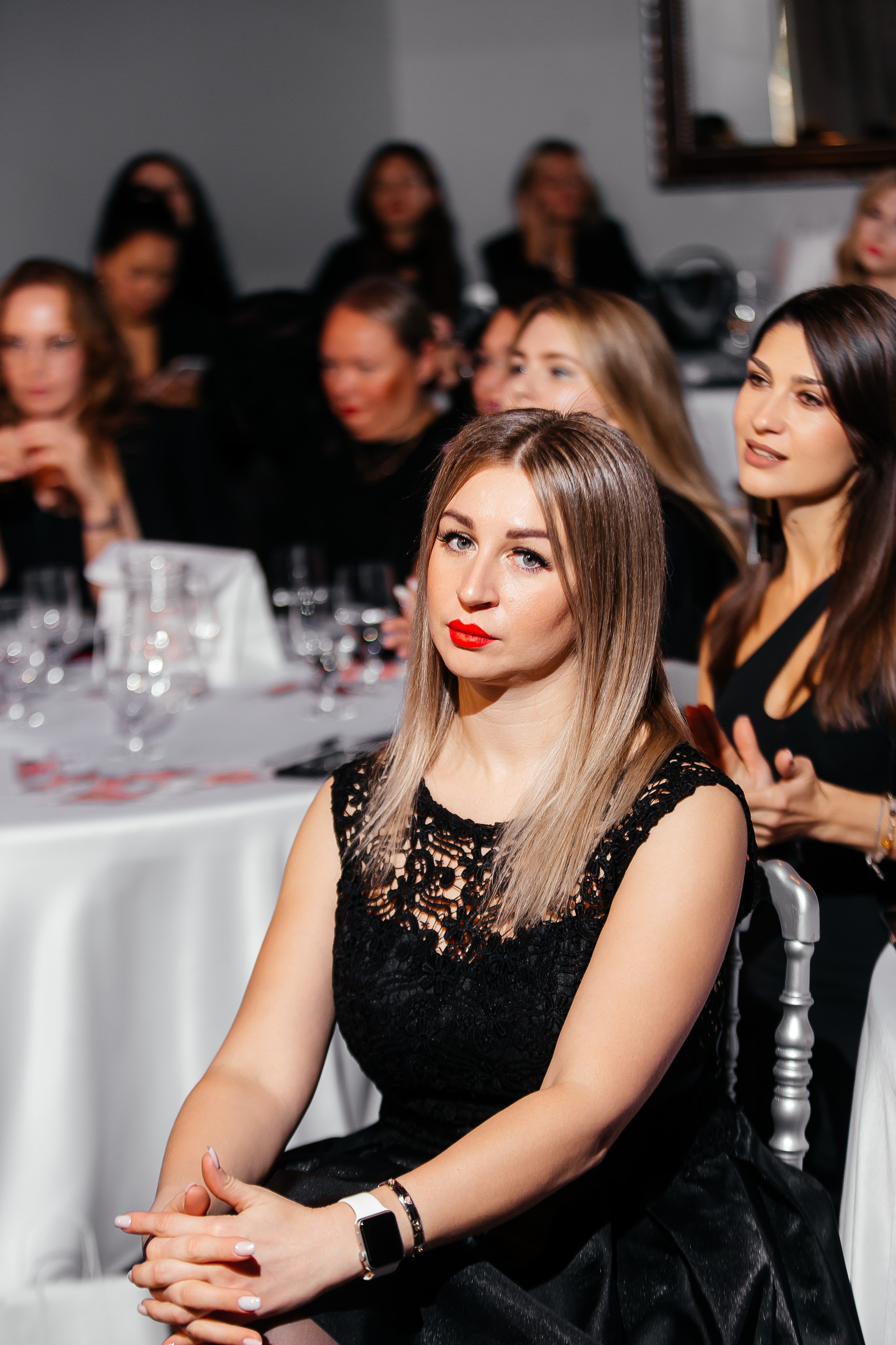 Фотозона+выступление спикеров. Фотограф в Красноярске Надежда Воскресенская