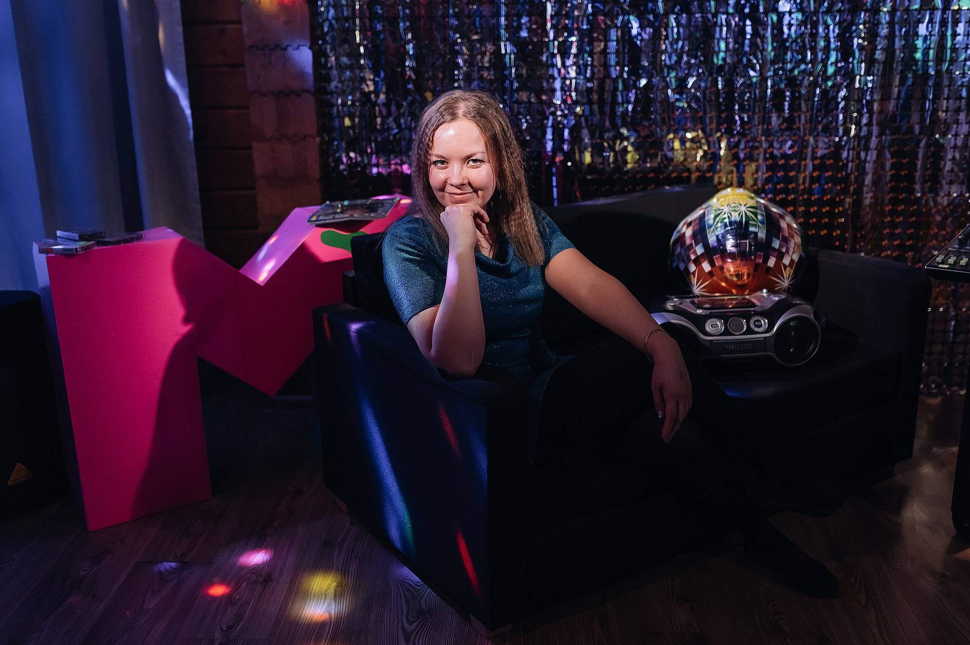 Юбилей Лилии в стиле 2000х. Свадебный фотограф в Дубне Алексей Фонарёв