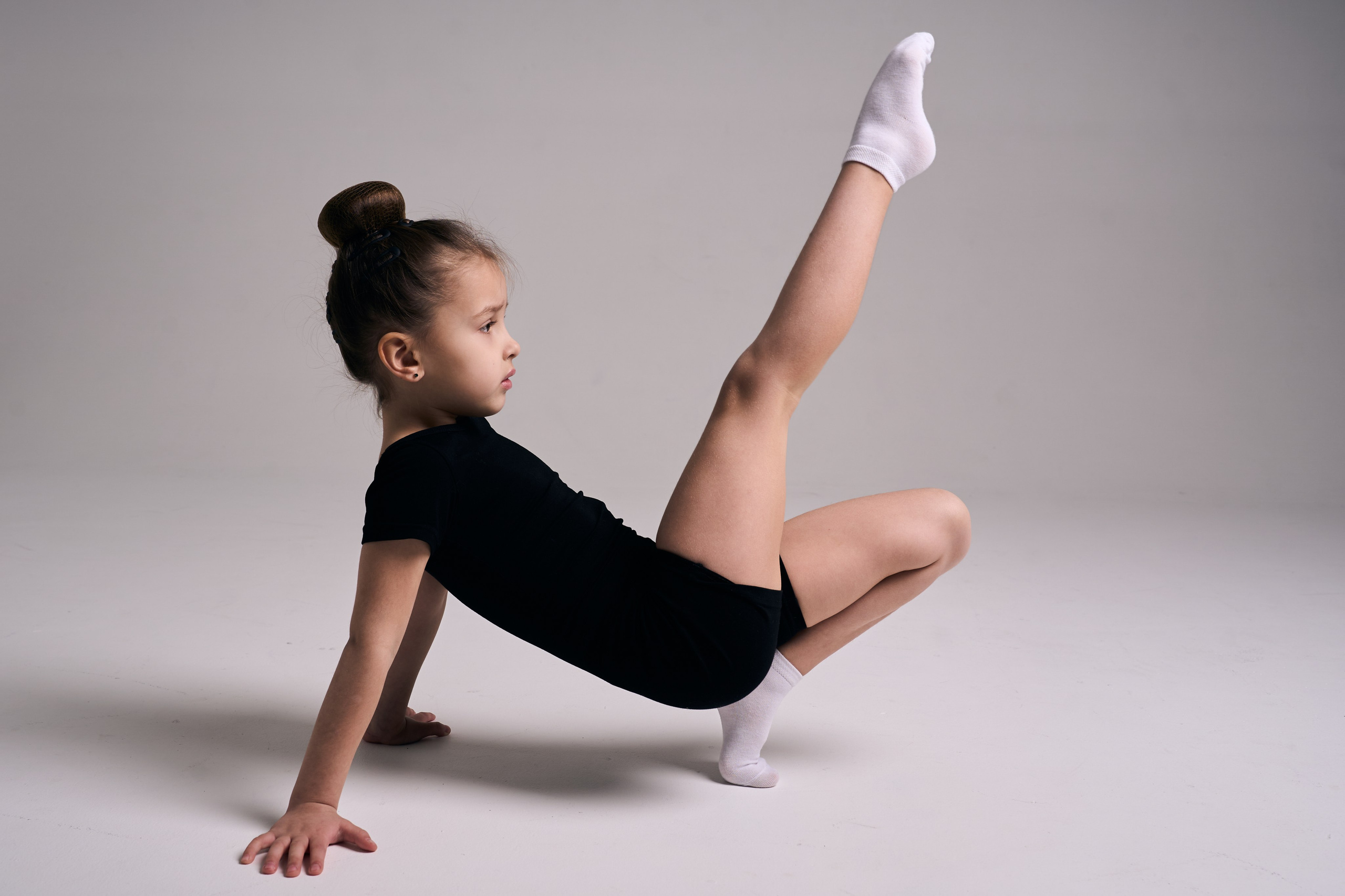 Съемка на циклораме со студийным светом. Портретный и репортажный фотограф Вадим Эпов