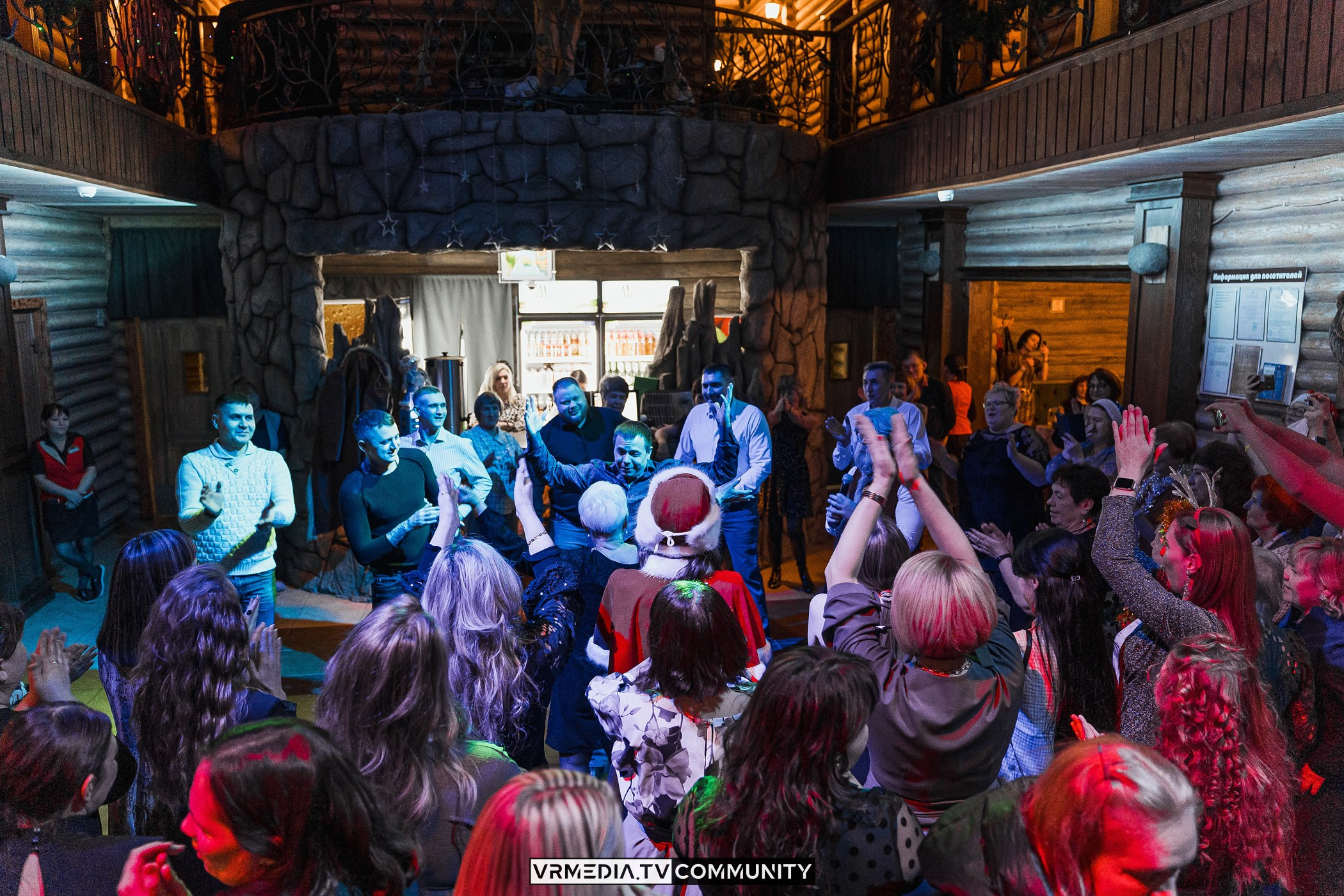 Новогодний вечер у «Петровича»