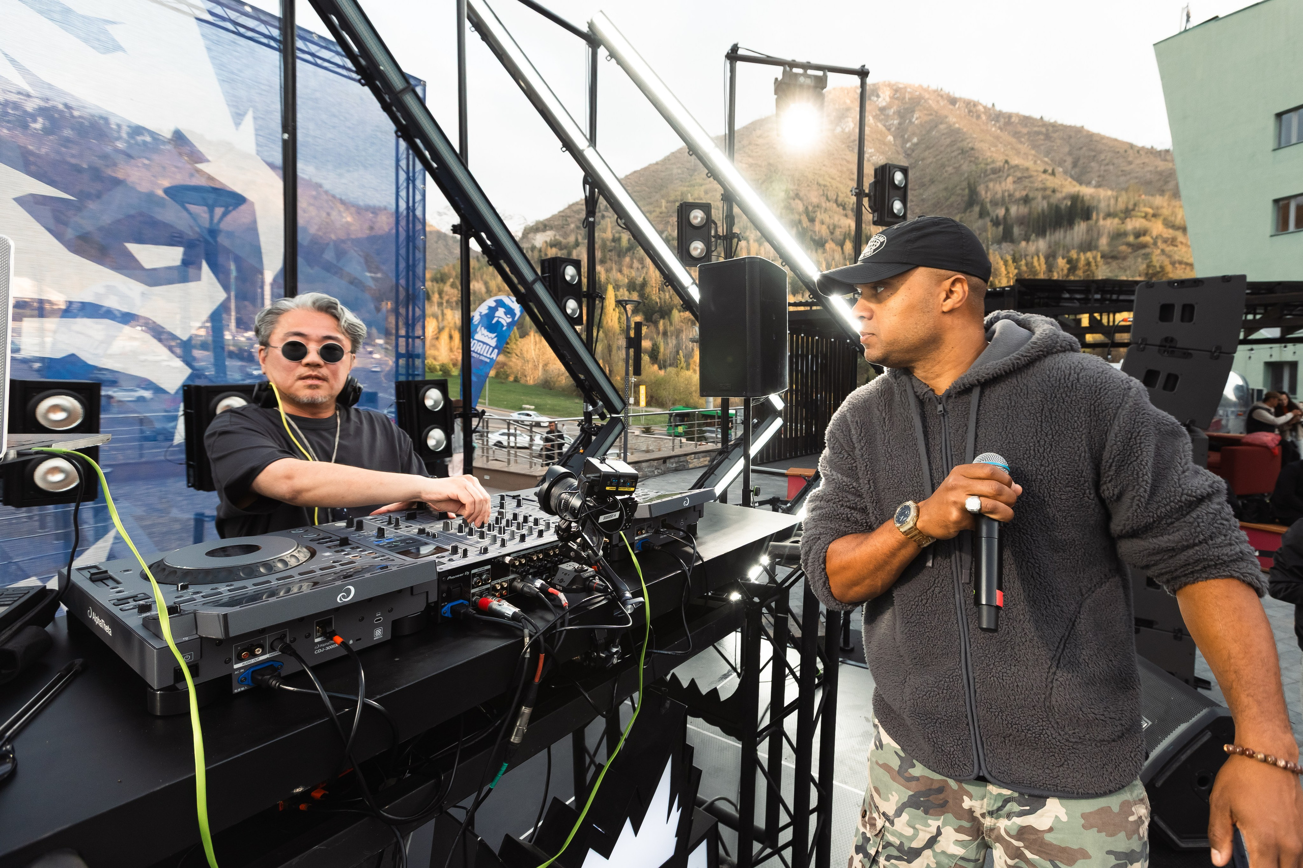 GORILLA GROOVE STAGE IMBA CAMP 5. Gorillaenergymedia