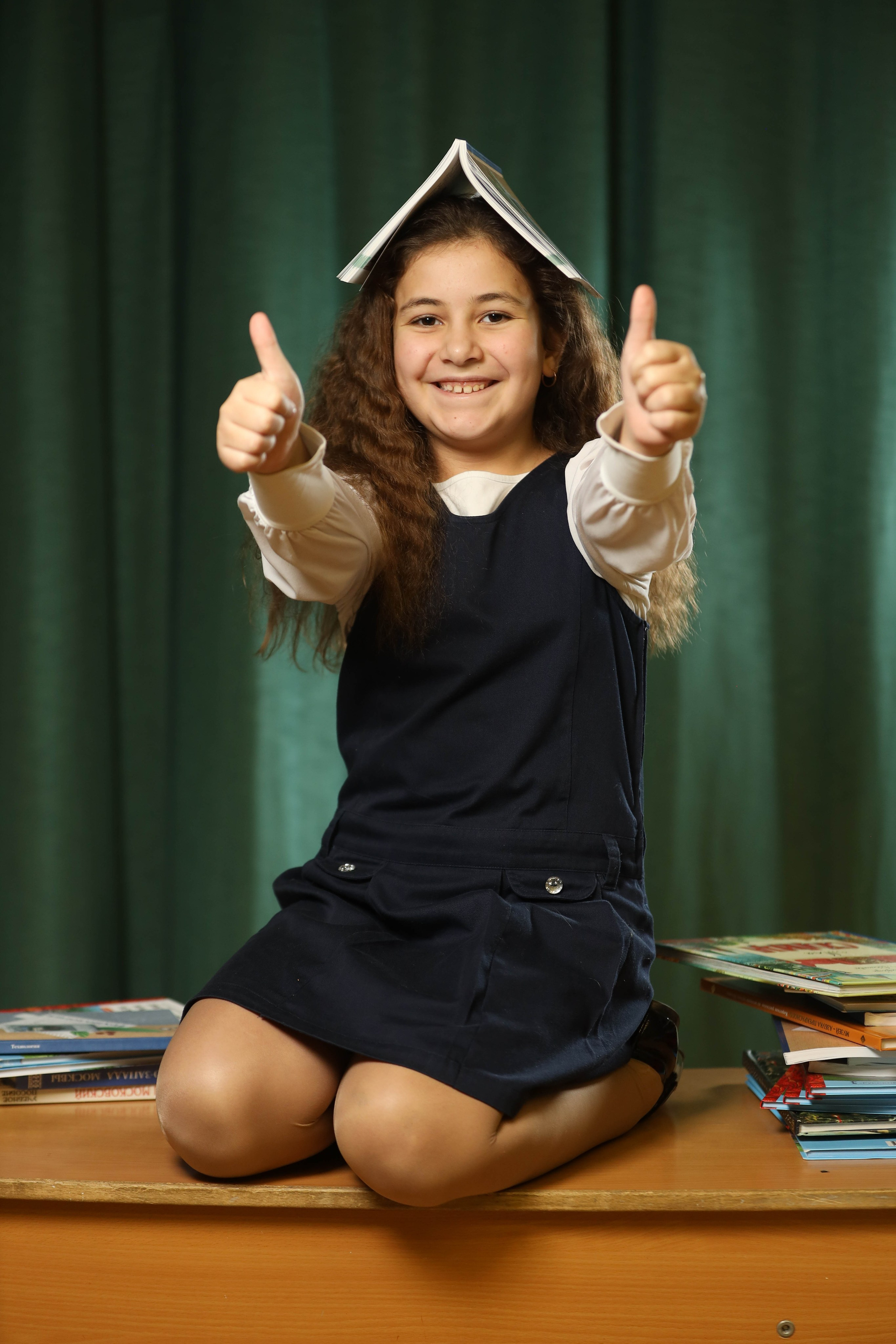 Школьный альбом 4-й класс. Фотограф Антон Чупринин