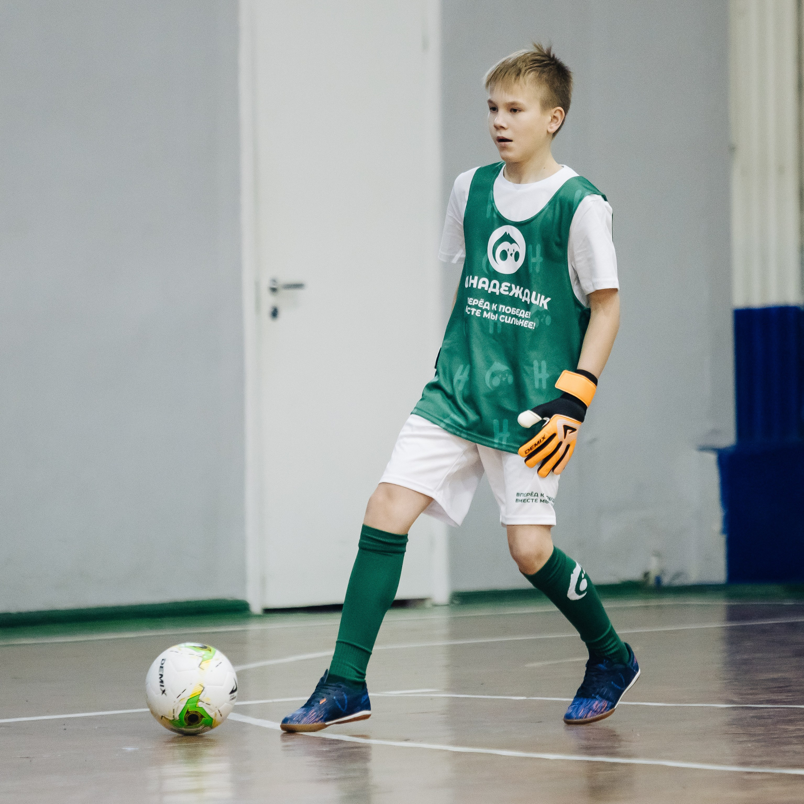 Турнир по футболу среди команд школ-интернатов Магнитогорска «Надеждик CUP» // 08.12.2024. Денис Прохоров Фотограф в г. Магнитогорск