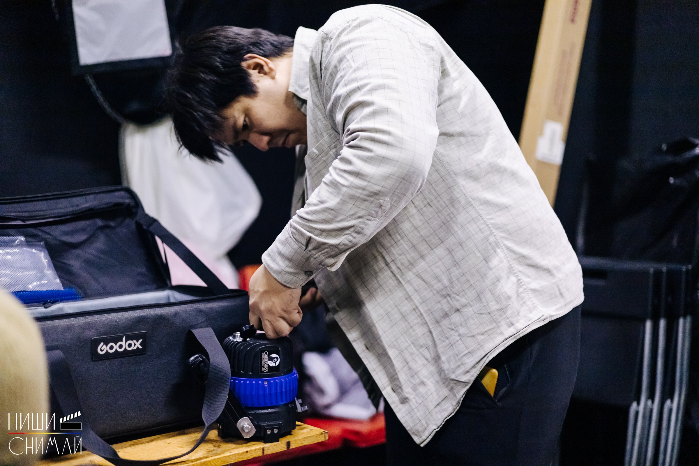 Бэкстейдж со съемок фильма в рамках школы «Пиши — снимай» / 08.12.2023. Денис Прохоров Фотограф в г. Магнитогорск