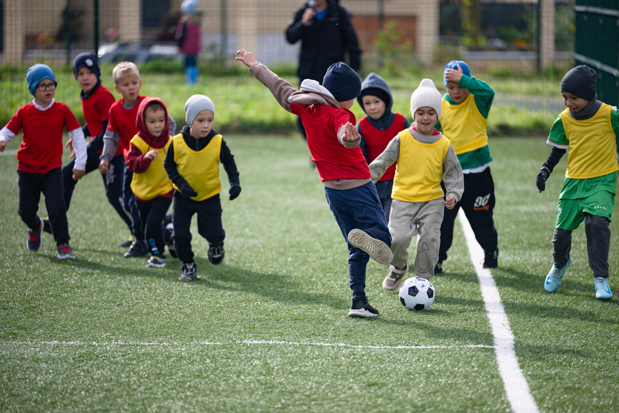 Детский футбол. Республика Татарстан, Высокогорский район, с. Высокая Гора. Свадебный фотограф в Казани, и Зеленодольске Радик Мухаметов