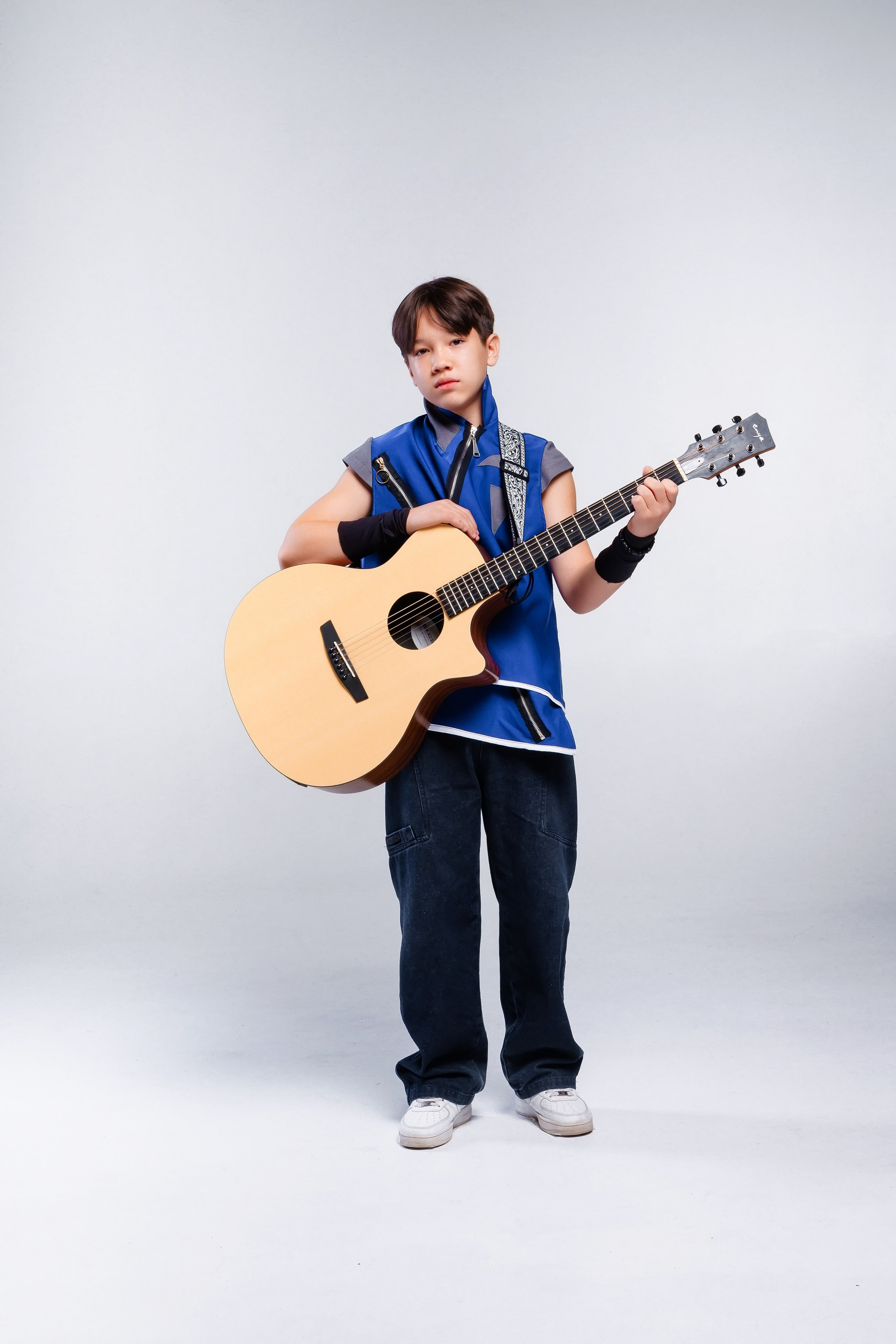 Съемка в студии на Афишу или другие нужды. Семейный и Свадебный фотограф в Астане Александр Астапов