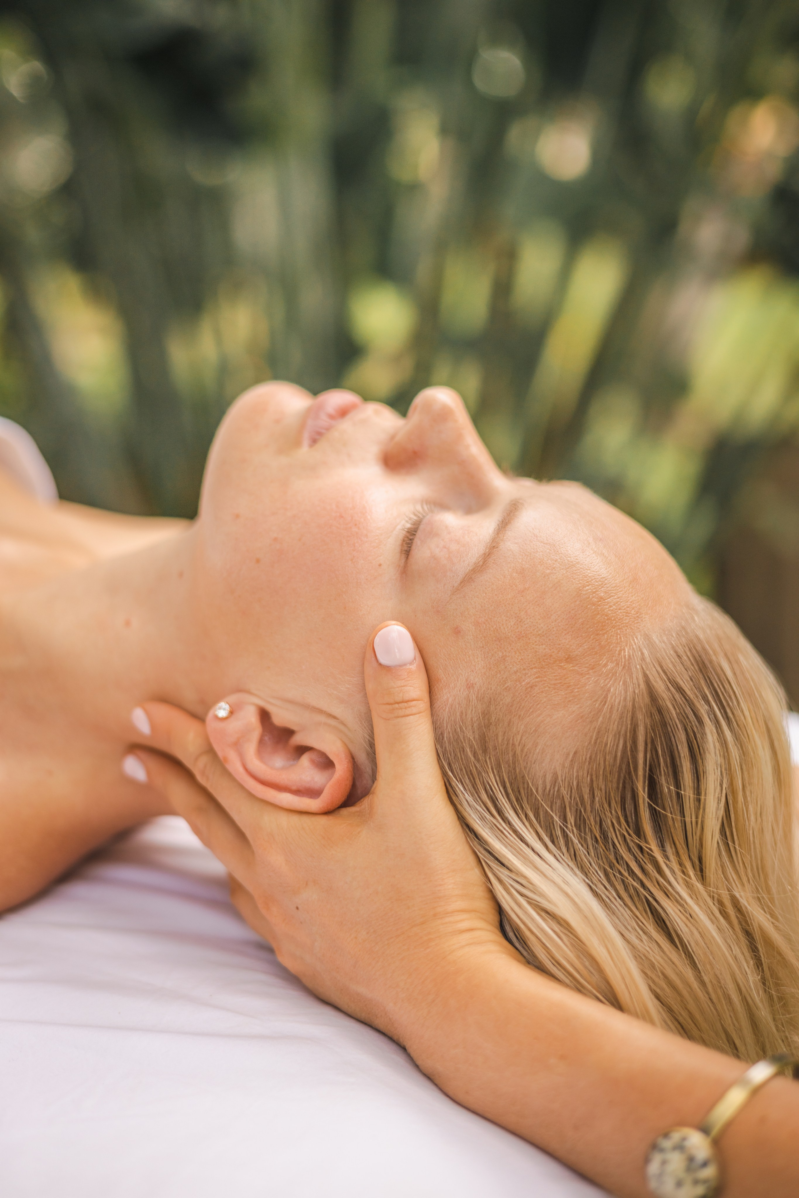 Content for massage therapist Anastasiya. Family, portrait, content photo in Costa Rica Evgeniya Besprozvannykh