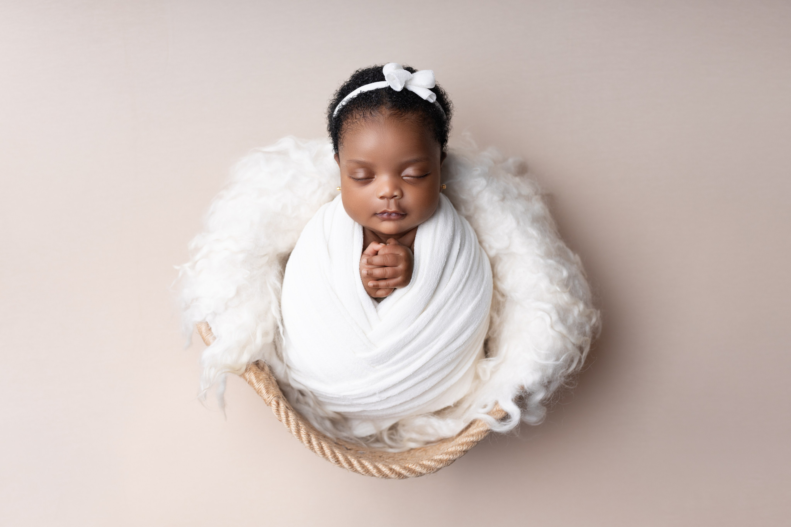 Newborn девочки. Фотограф новорожденных Модяева Ирина