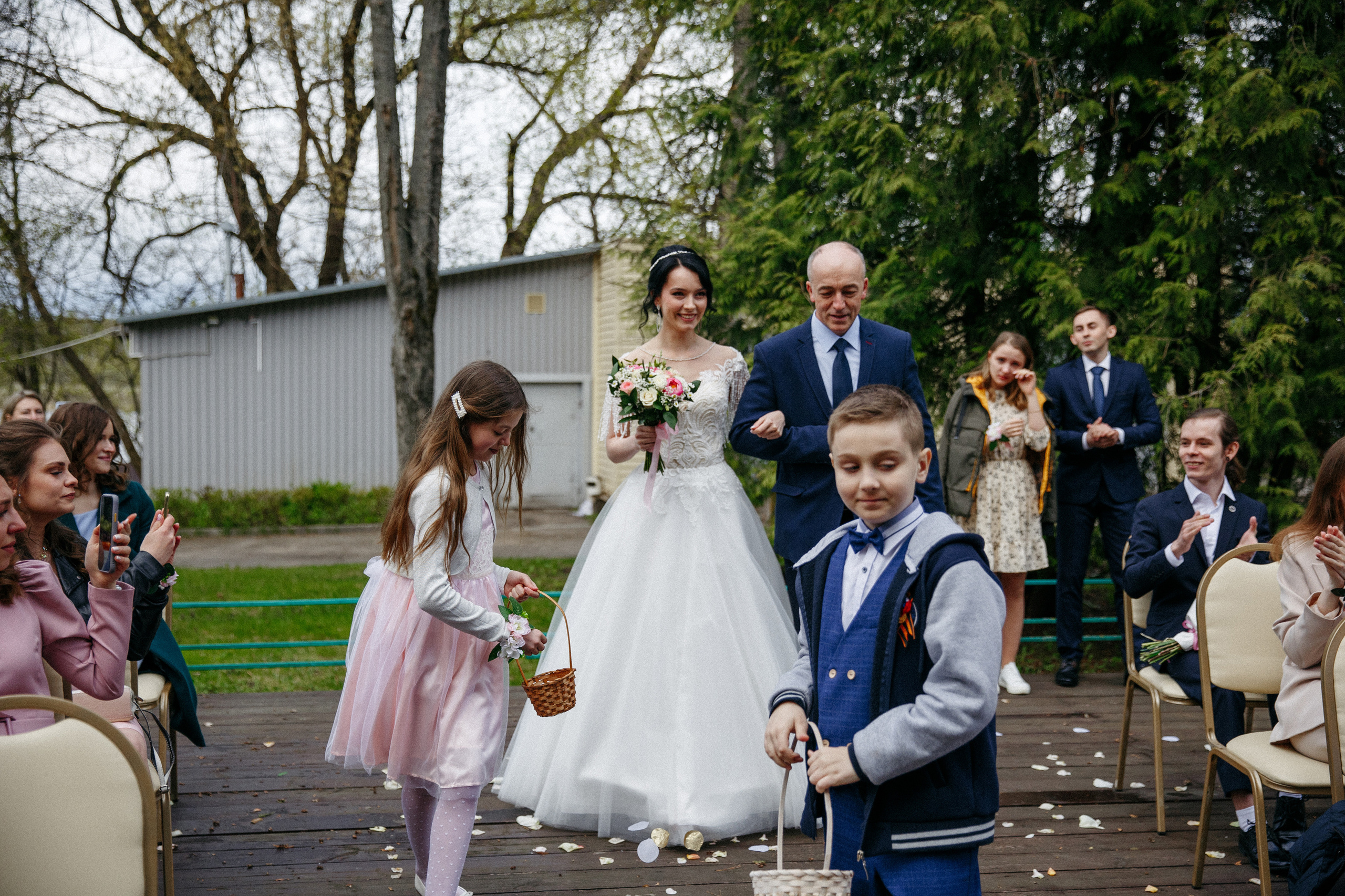 Дождь, солнце, Волга. Свадебный и семейный фотограф в Твери, Москве, Санкт-Петербурге