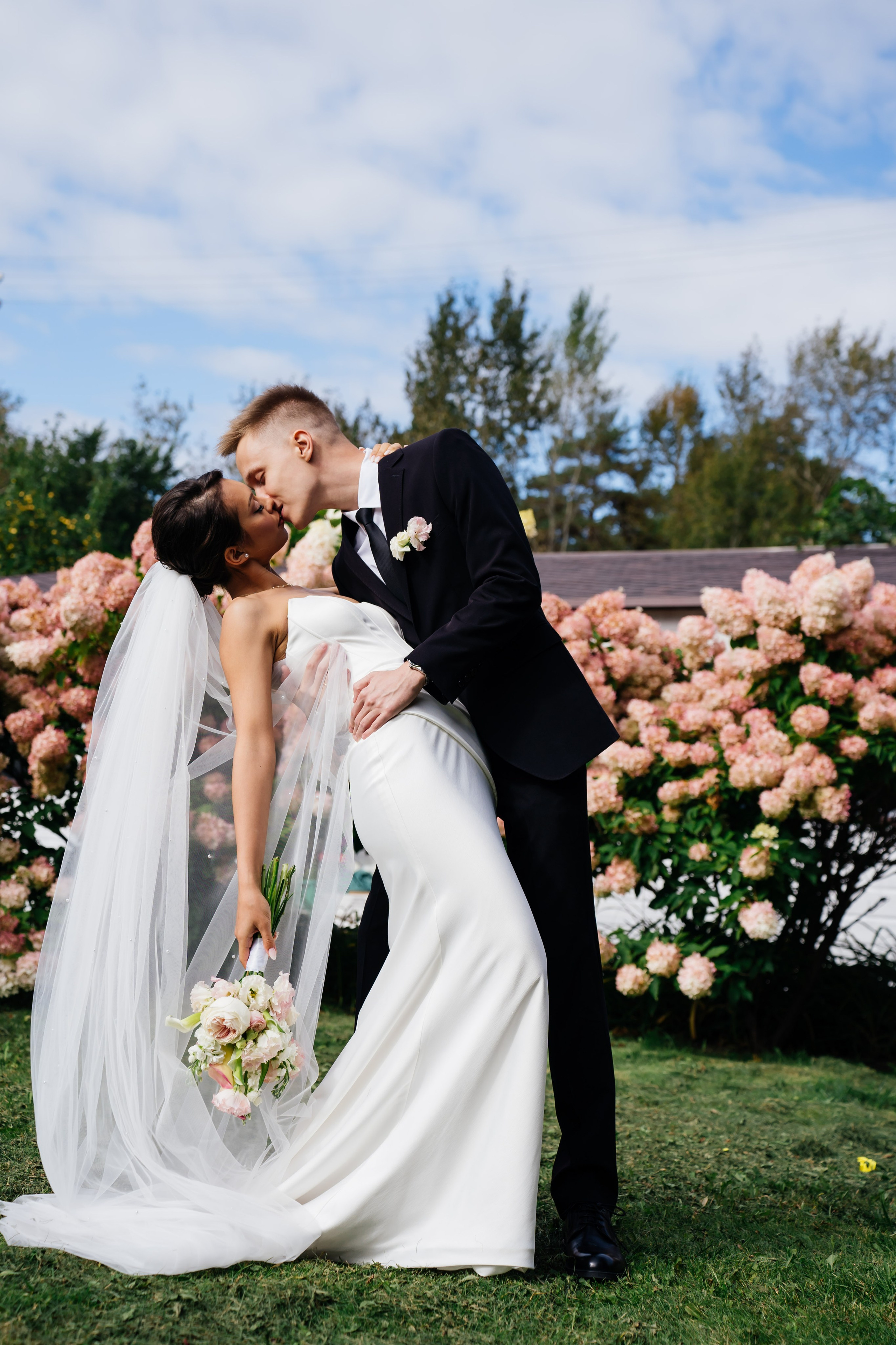 Свадебная сьемка. Видеограф и Фотограф в Челябинске Ксения и Владимир Рюмины