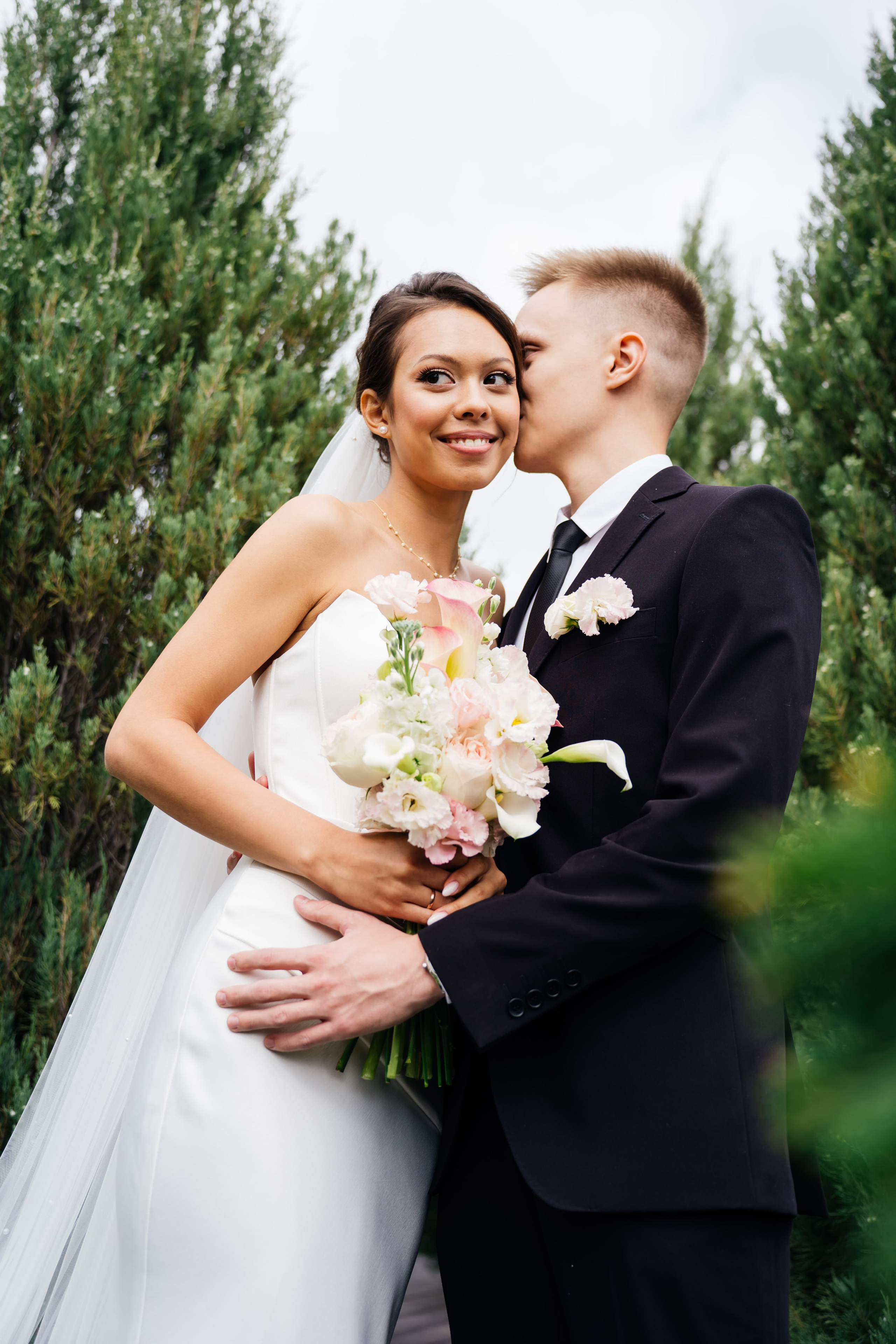 Свадебная сьемка. Видеограф и Фотограф в Челябинске Ксения и Владимир Рюмины