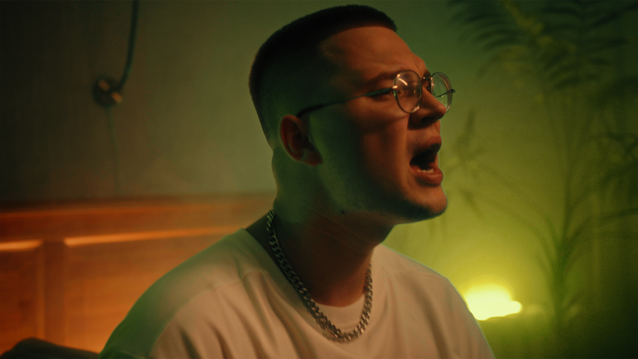 СARAPACEE «НЕ БУДУ СКУЧАТЬ» — music video. DANILA KOMKIN — Colorist