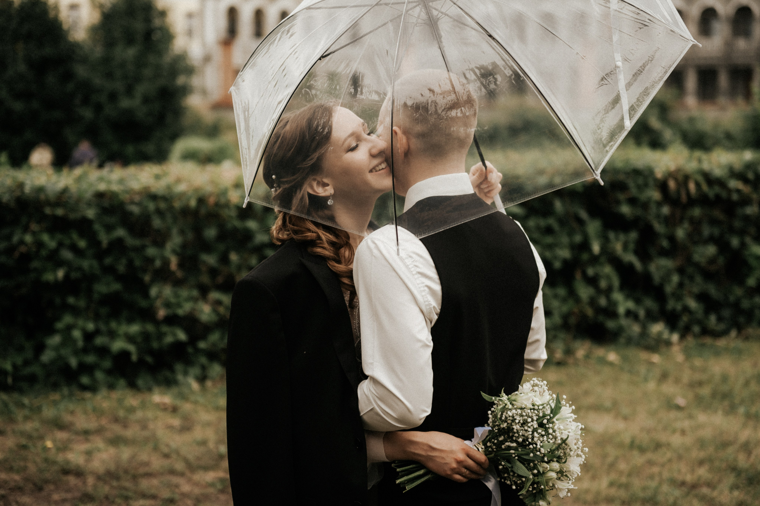 Свадебные фотографии. Фотограф в Барнауле Дарья Бутурлакина. Люби.Цени.Касайся