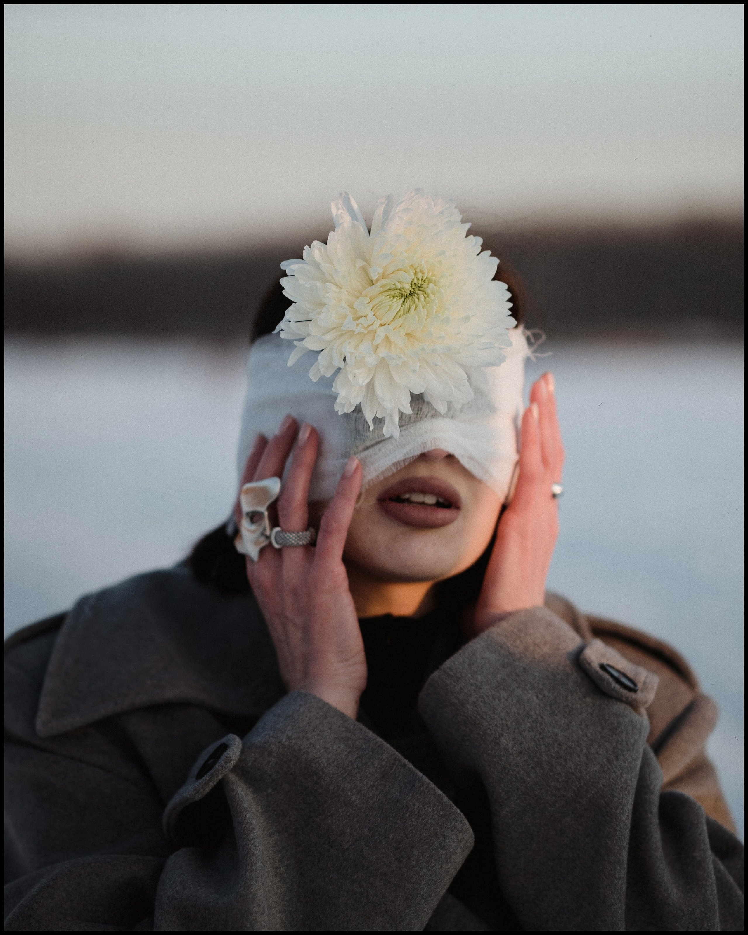 Фотосъёмка с цветком на льду на Ростовском море