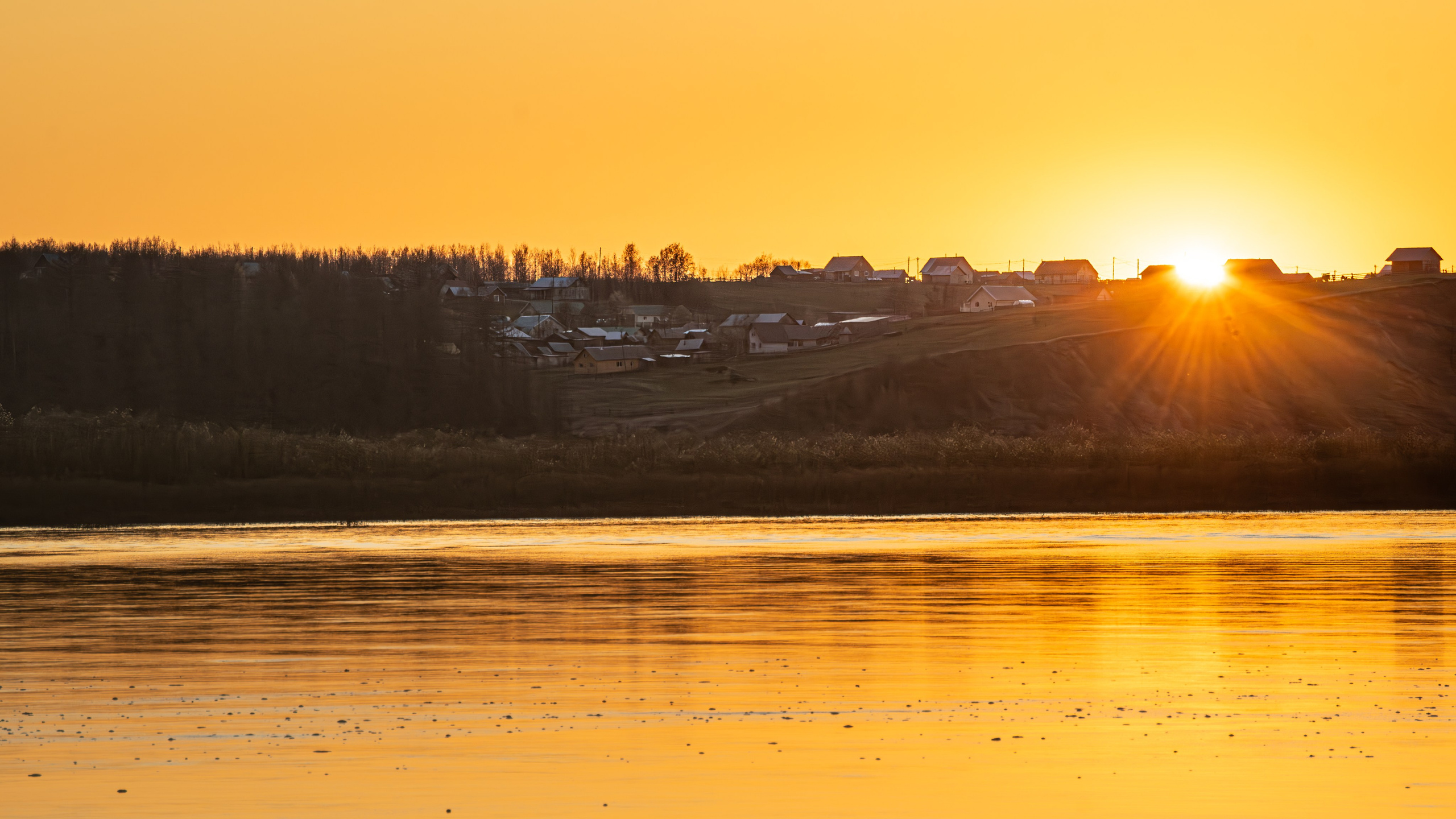 Деревенские закаты. Фотограф в с. Ижма Республика Коми Терентьев Сергей