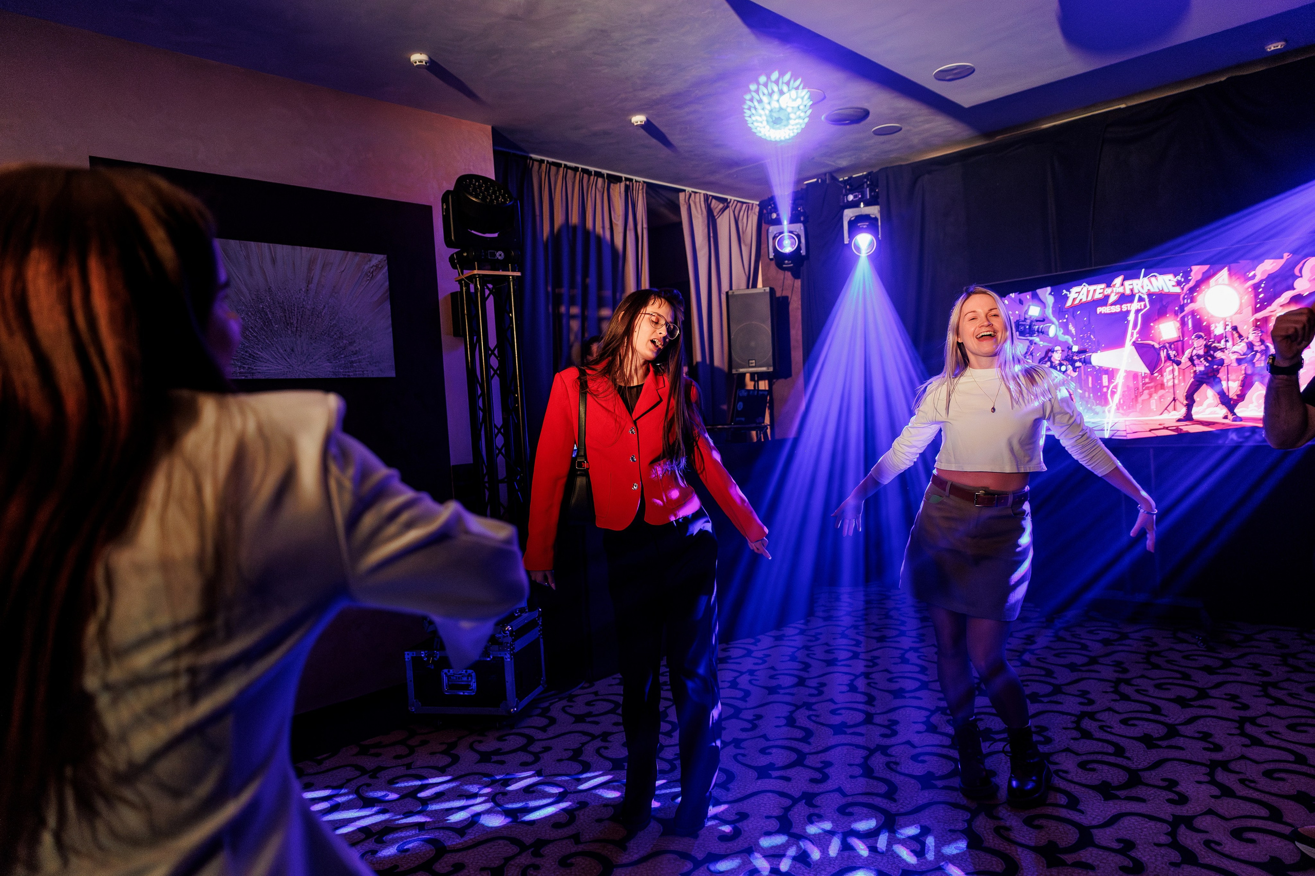 Creators. ILIAS BLACK — Фотограф свадеб и мероприятий в Минске и Беларуси